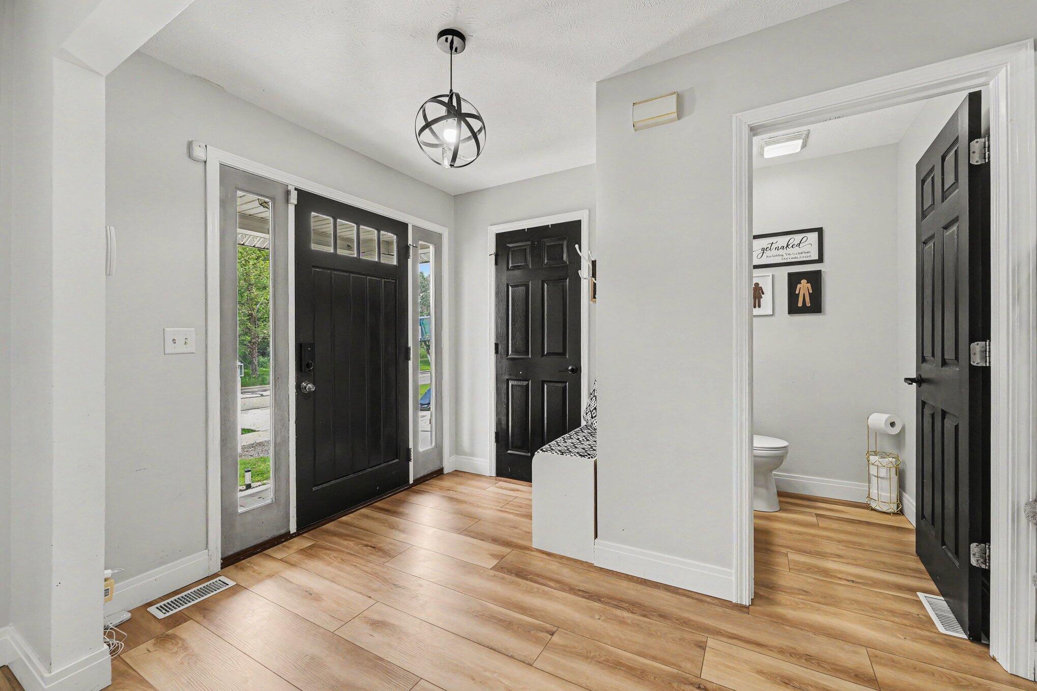 1774 Danvers Parkway, Valparaiso, IN 46385; Image #4