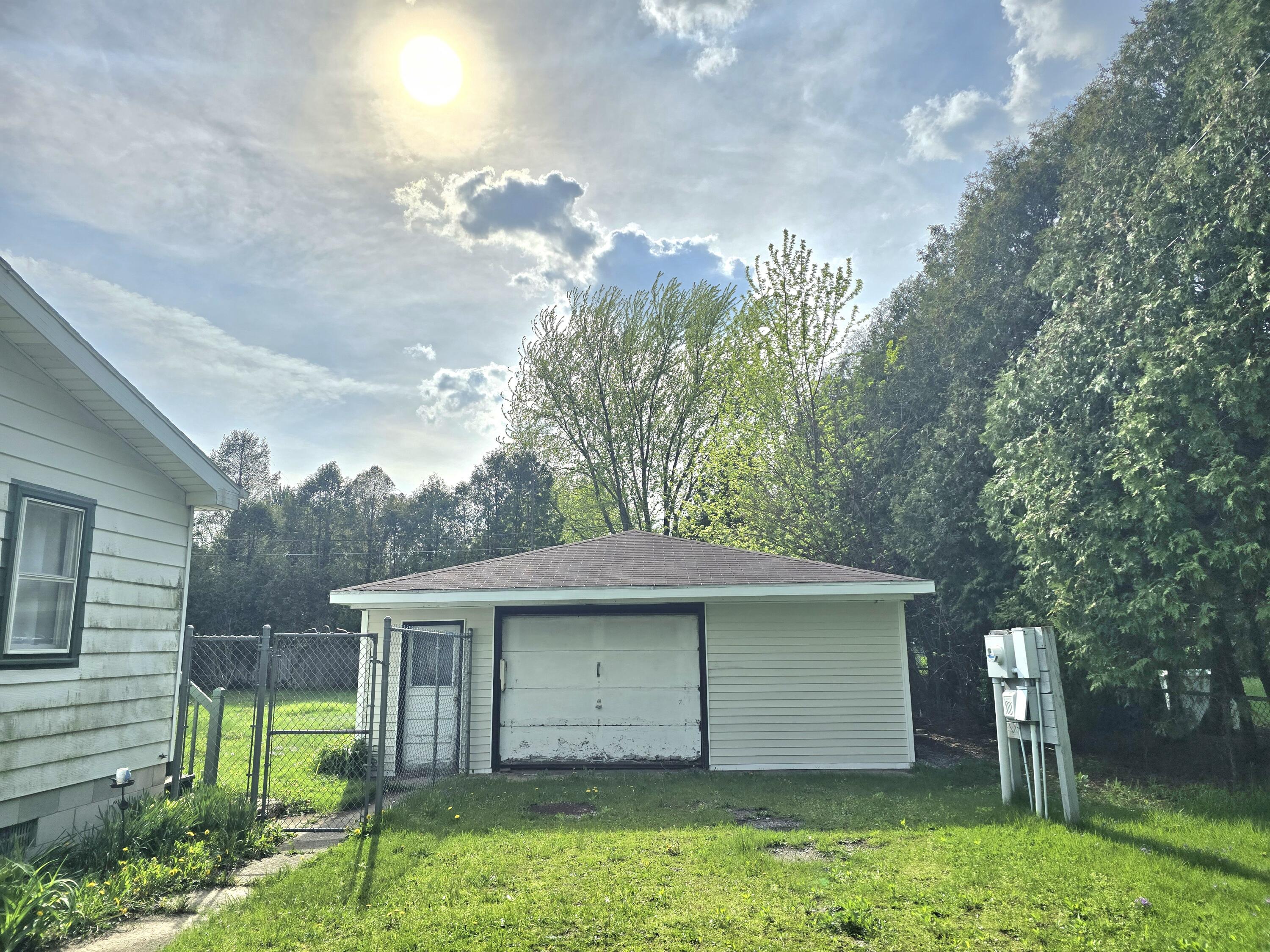6862 NE Suburban Drive, Michigan City, IN 46360; Image #11