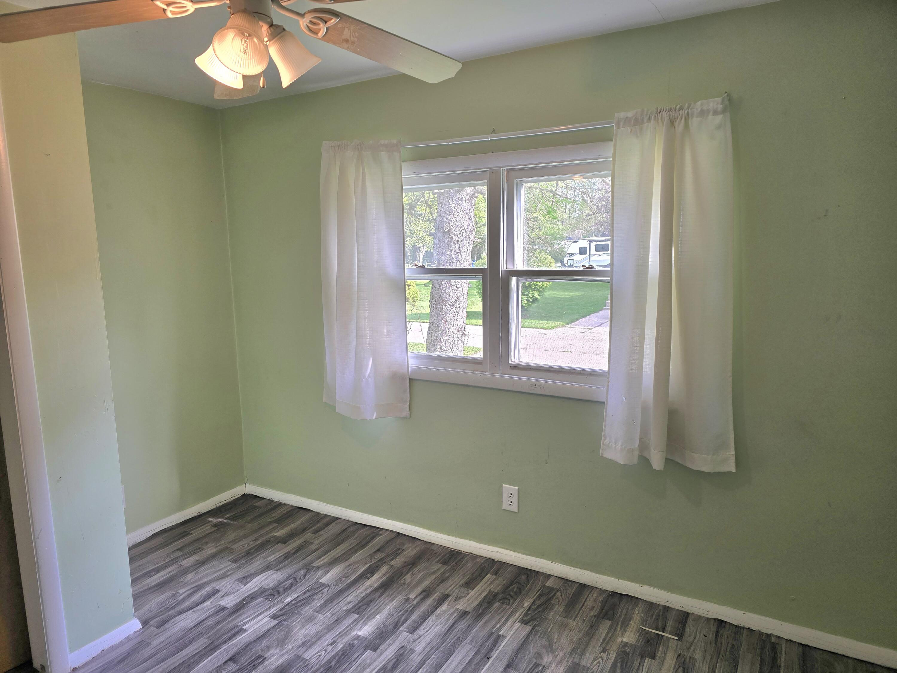 6862 NE Suburban Drive, Michigan City, IN 46360; Image #9