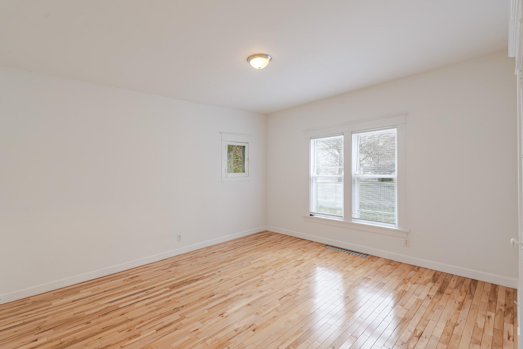 306 Brown Street, Valparaiso, IN 46383; Image #13