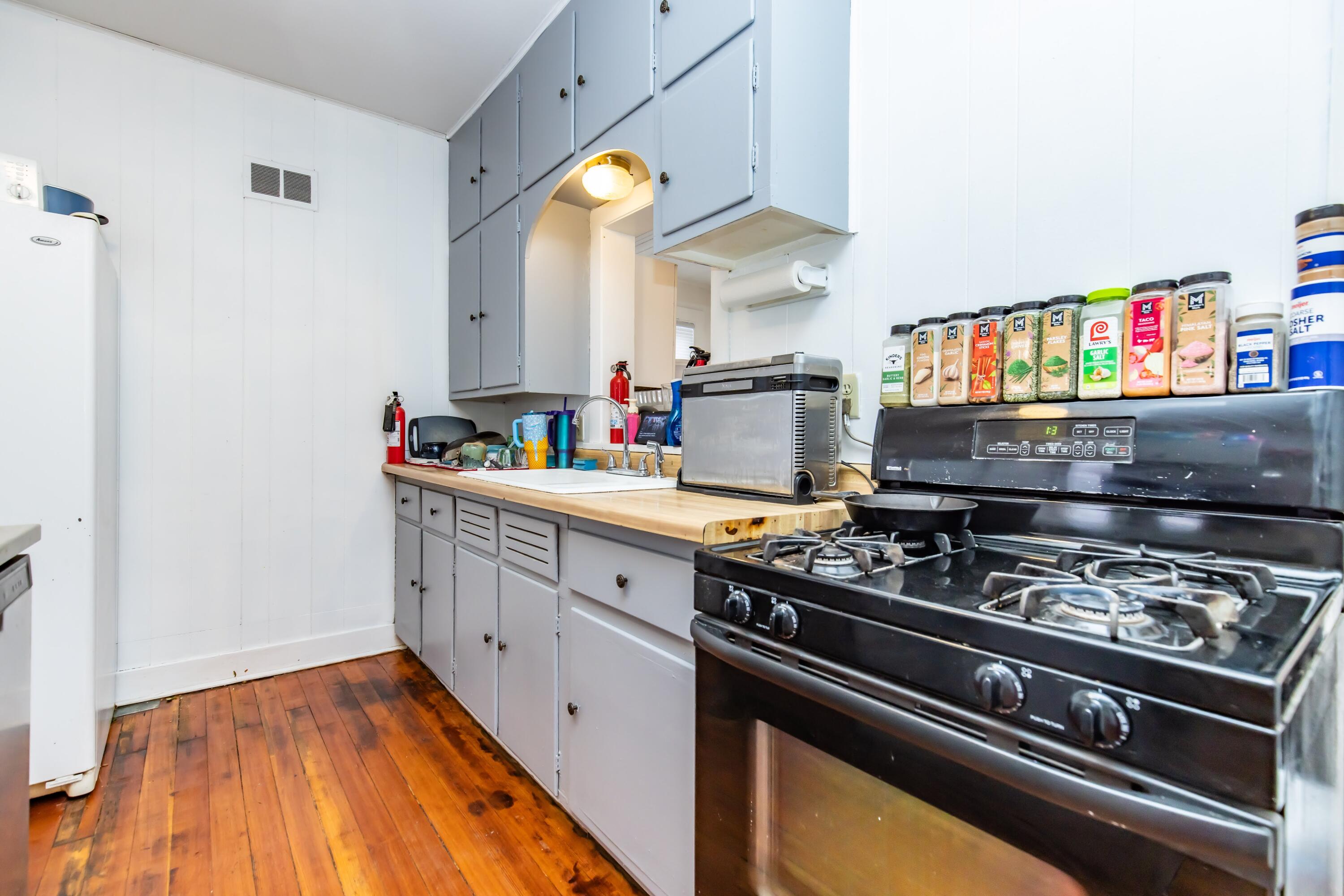 201 E High Street, Wanatah, IN 46390; Image #6