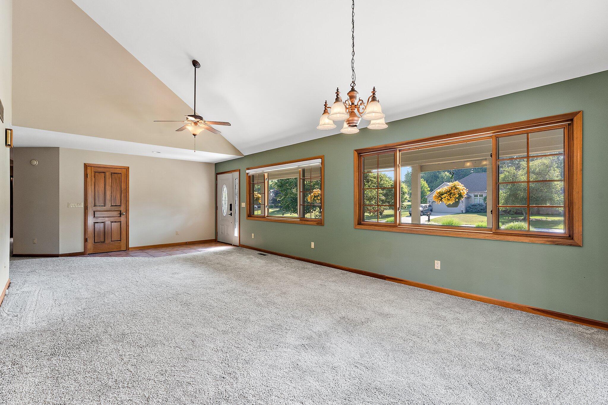552 Fleetwood Drive N, Valparaiso, IN 46385; Image #11
