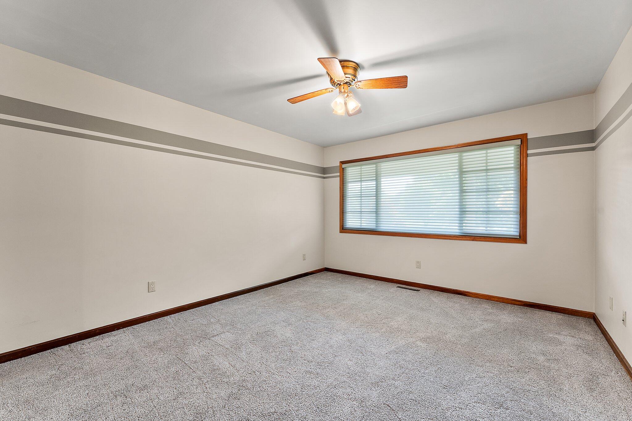 552 Fleetwood Drive N, Valparaiso, IN 46385; Image #26