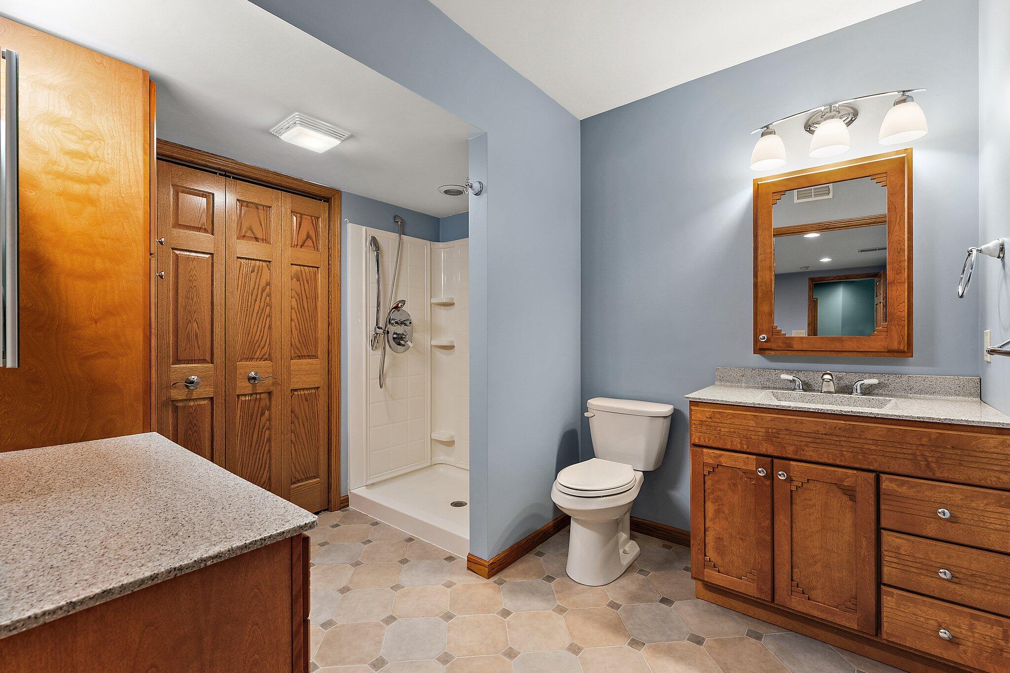 552 Fleetwood Drive N, Valparaiso, IN 46385; Image #33