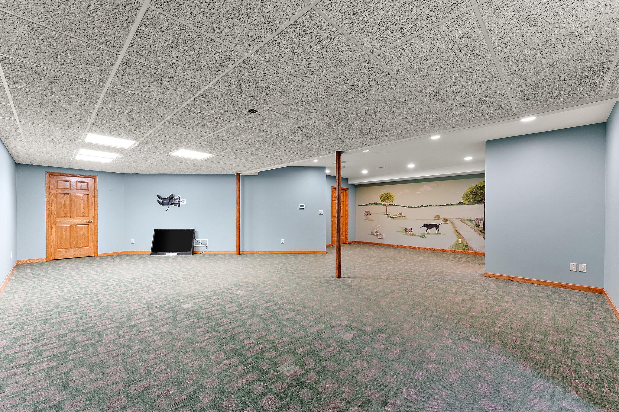 552 Fleetwood Drive N, Valparaiso, IN 46385; Image #34