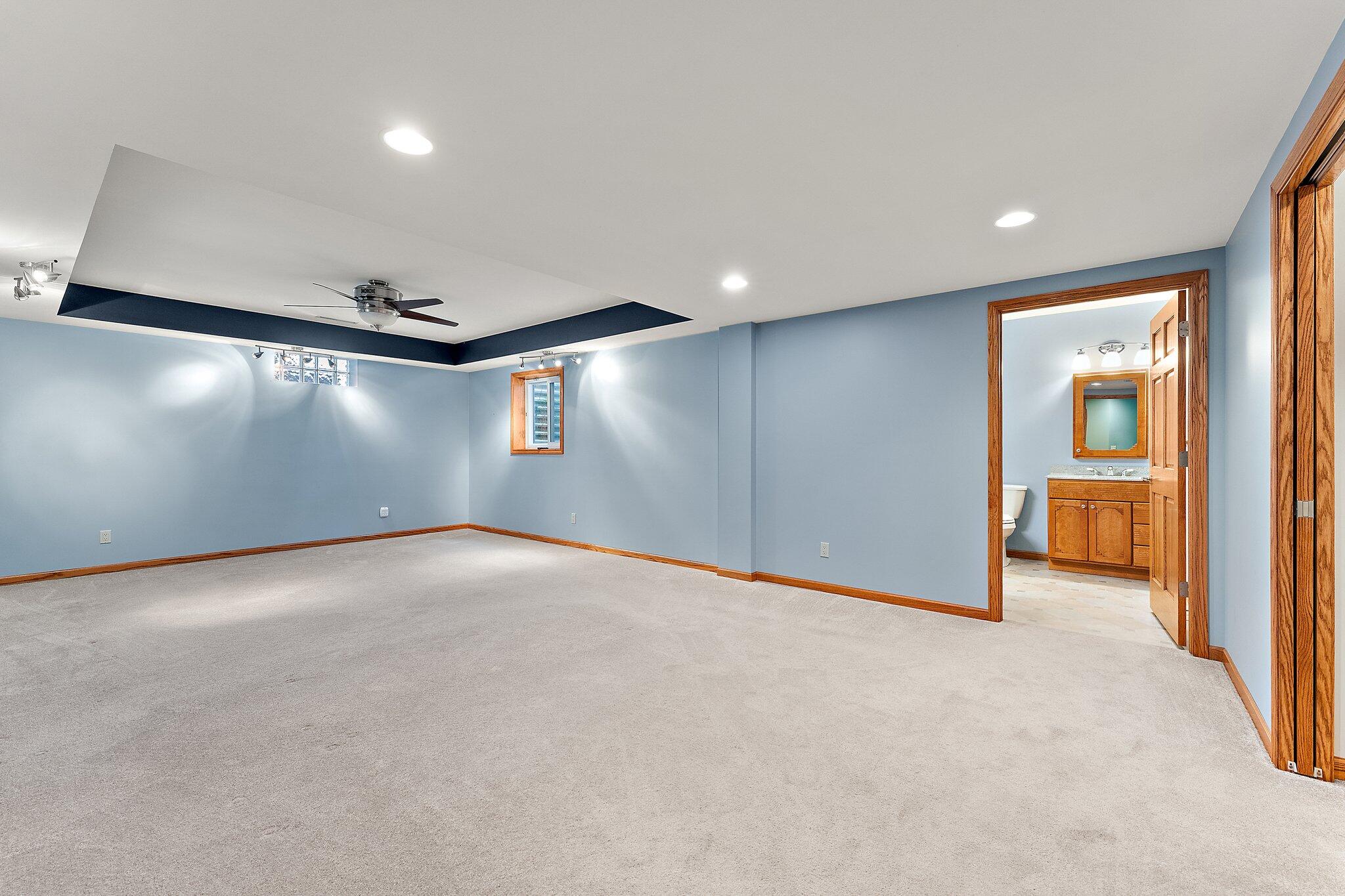 552 Fleetwood Drive N, Valparaiso, IN 46385; Image #35