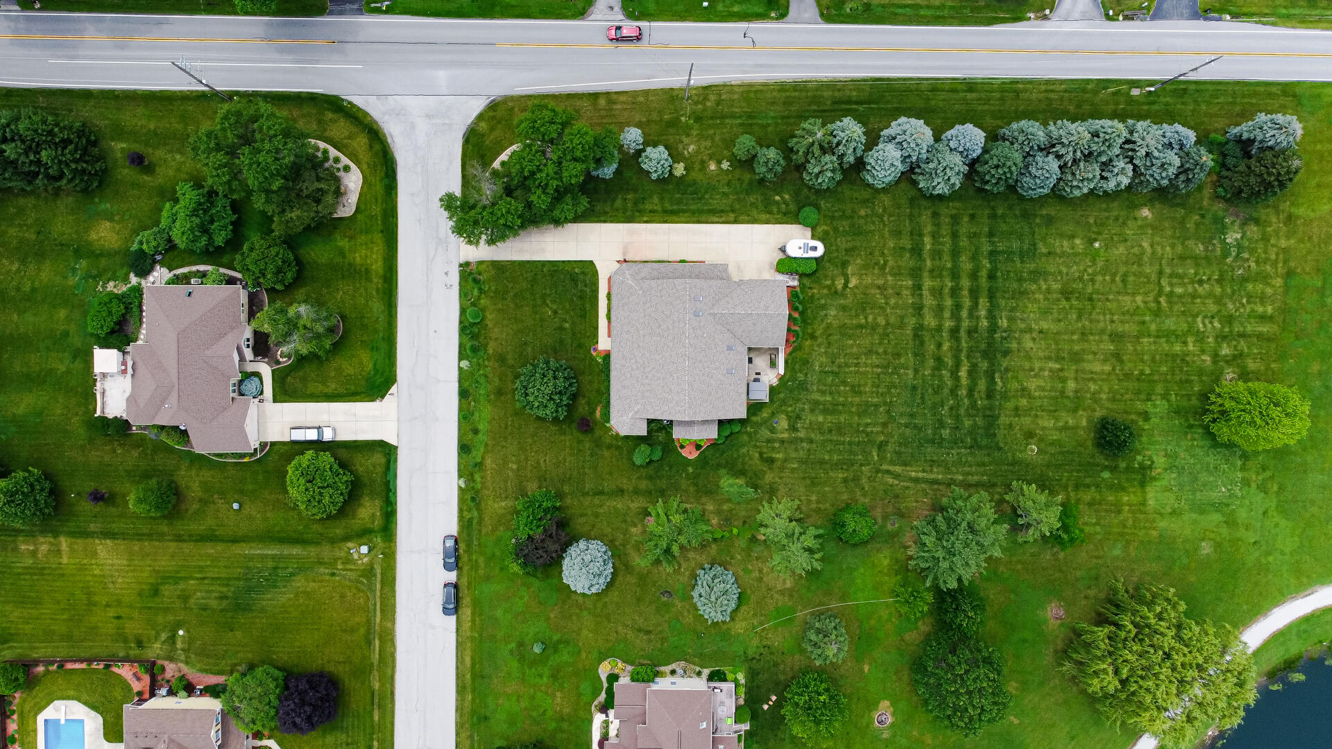552 Fleetwood Drive N, Valparaiso, IN 46385; Image #5