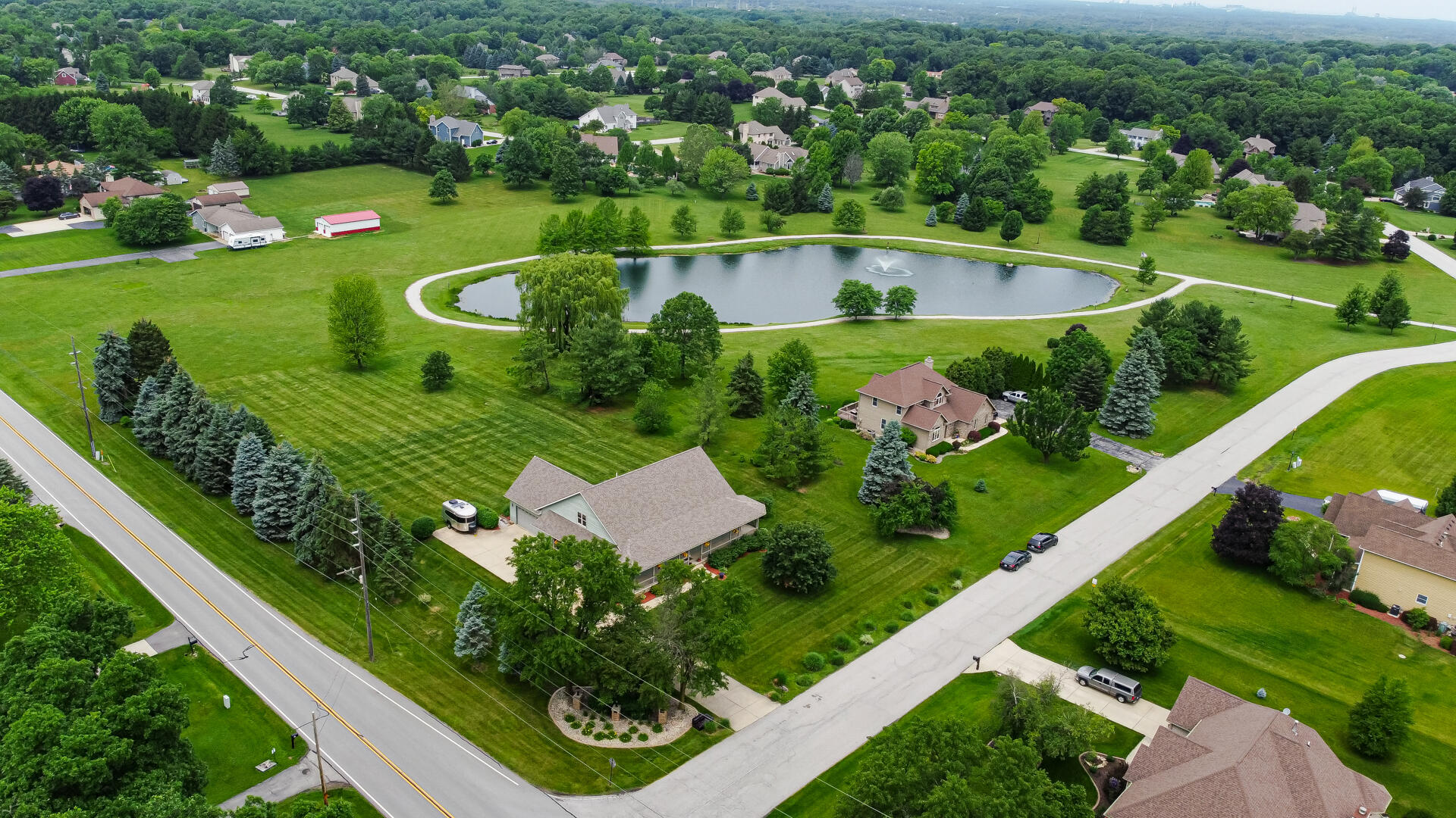 552 Fleetwood Drive N, Valparaiso, IN 46385; Image #6