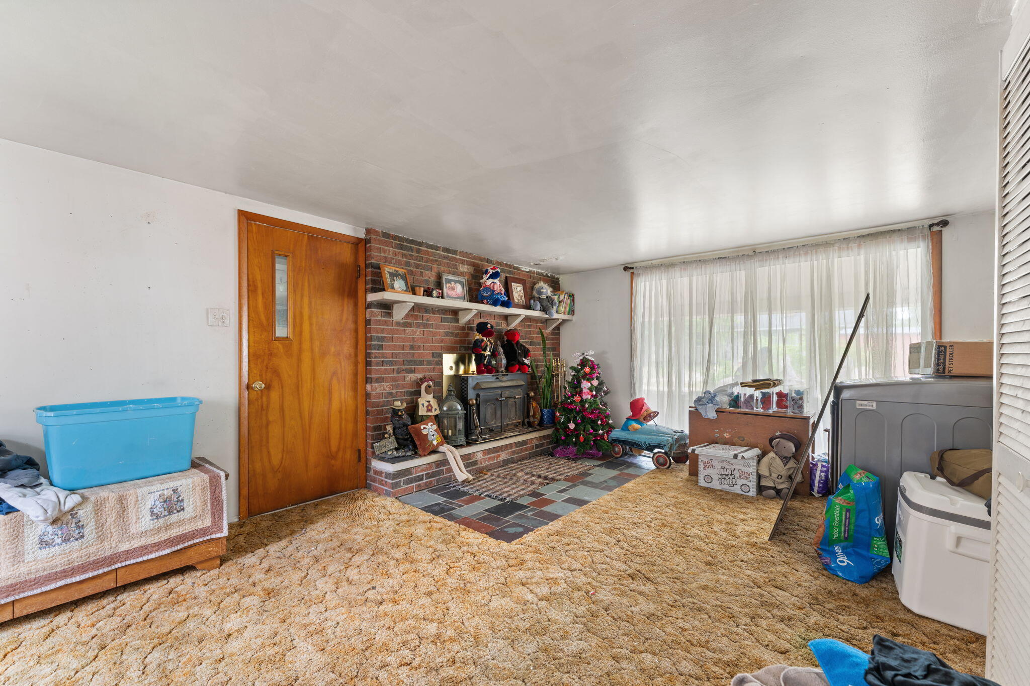 211 S Madison Street, Medaryville, IN 47957; Image #12