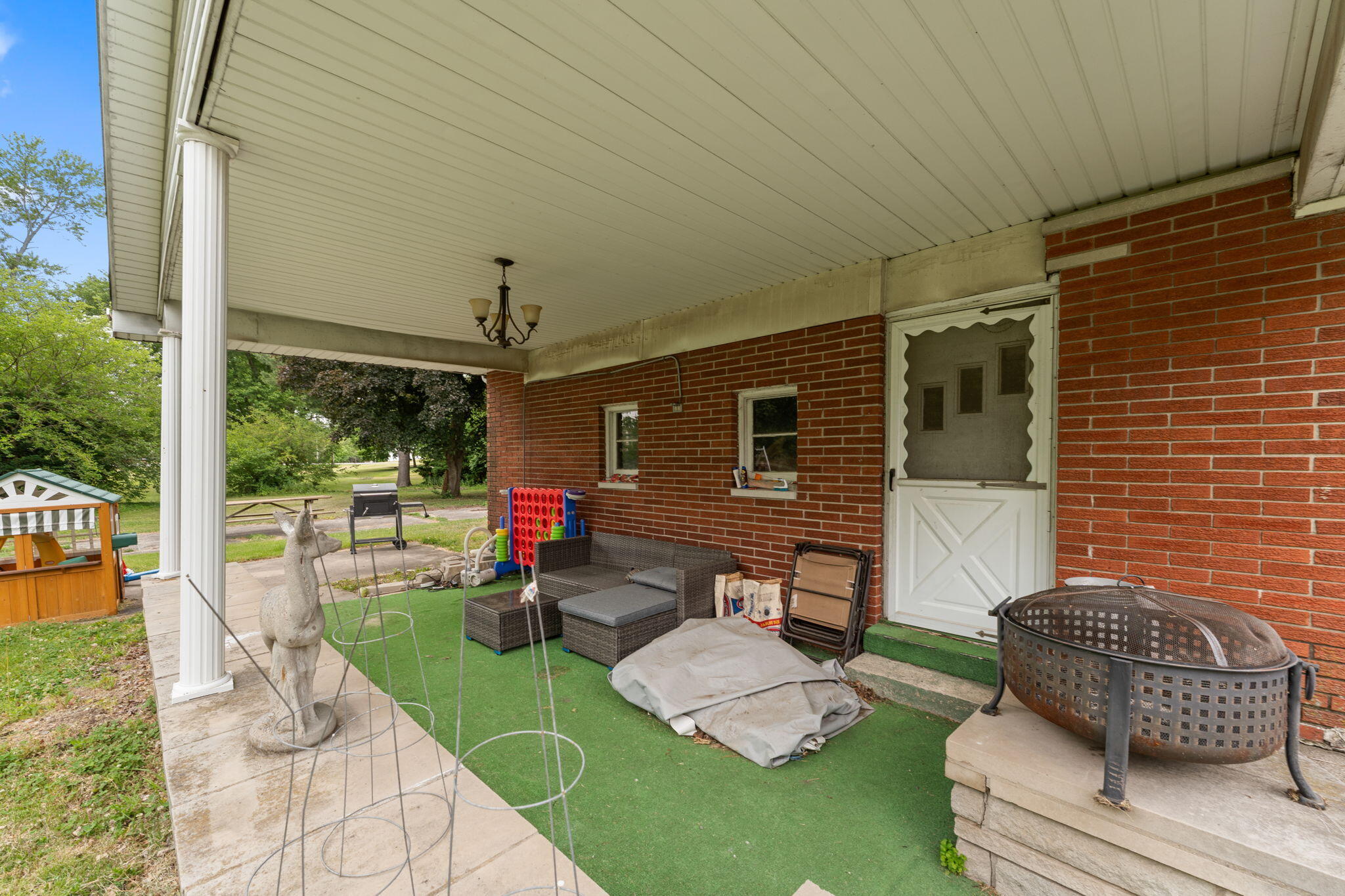 211 S Madison Street, Medaryville, IN 47957; Image #20