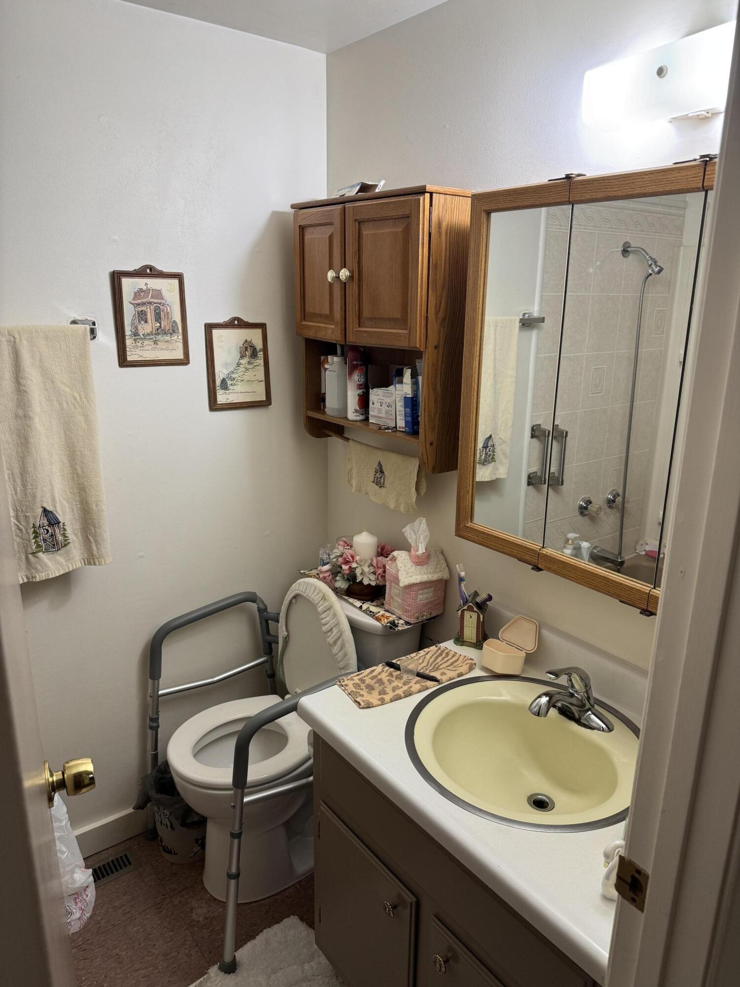 804 Azalea Street SE, DeMotte, IN 46310; Image #17