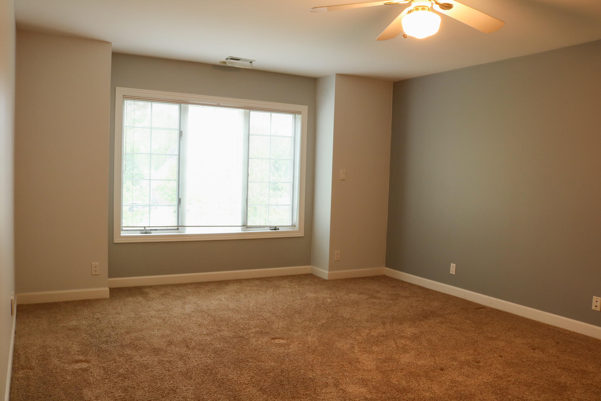 1621 Santa Ana Court, Munster, IN 46321; Image #20