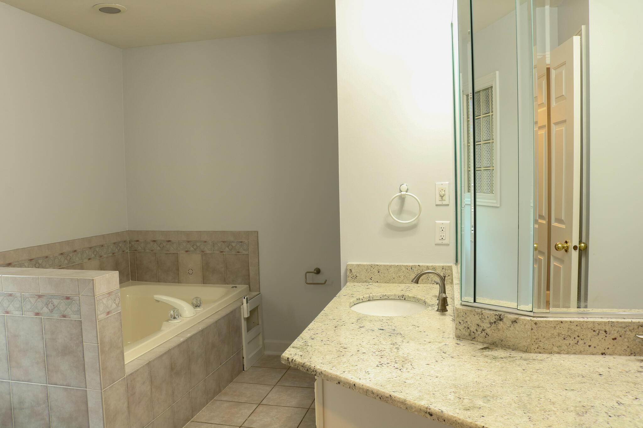 1621 Santa Ana Court, Munster, IN 46321; Image #22
