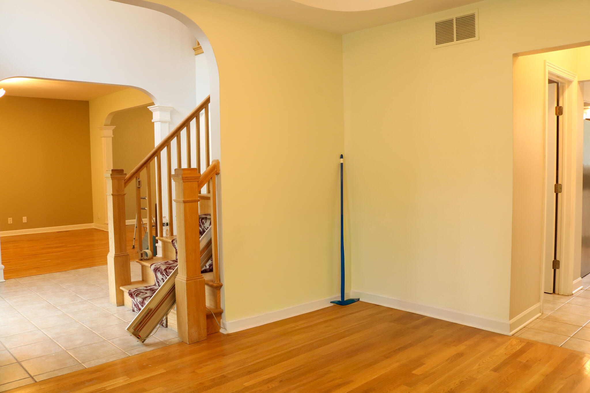 1621 Santa Ana Court, Munster, IN 46321; Image #8
