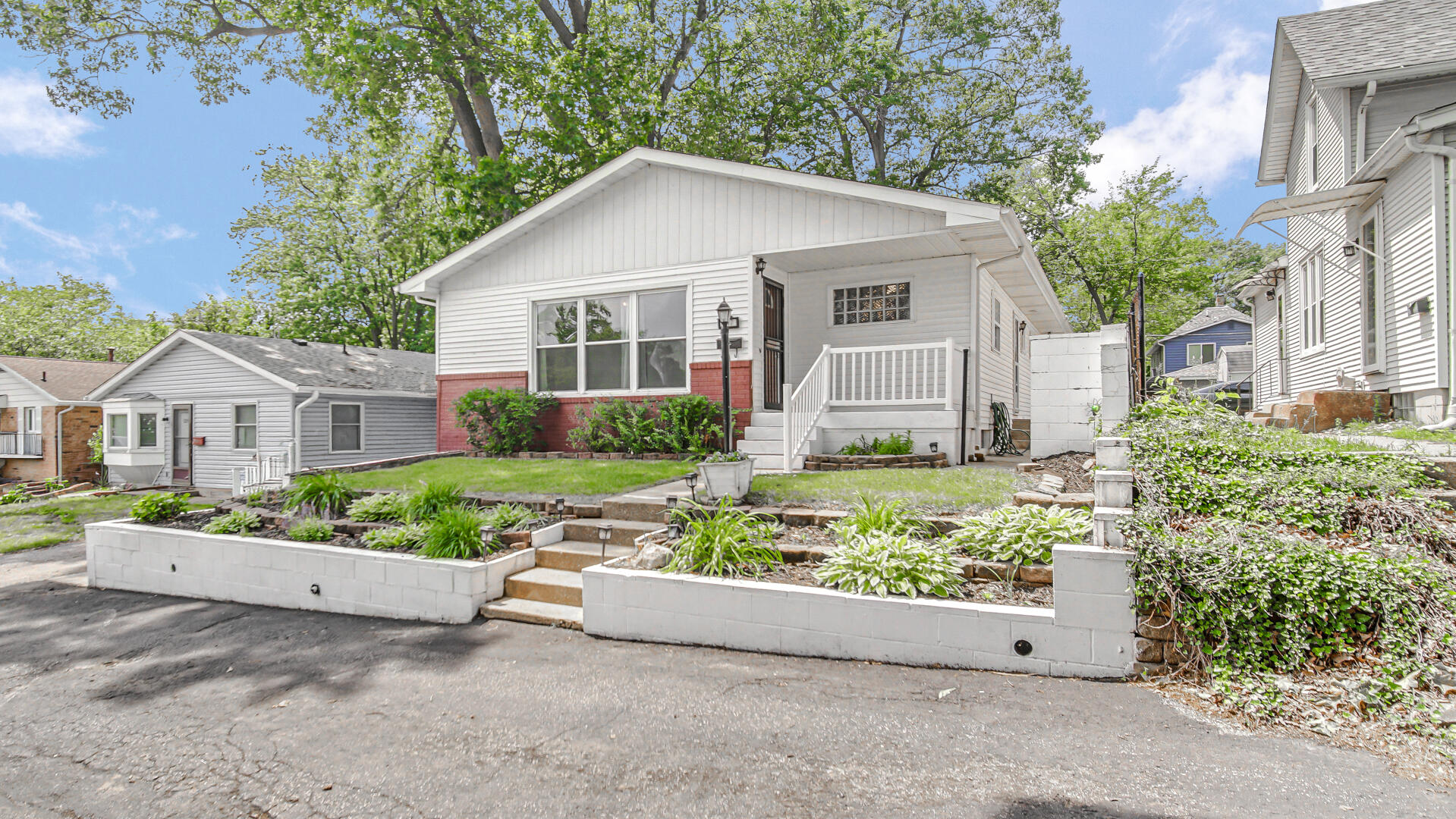 517 Jackson Street, Michigan City, IN 46360; Image #2