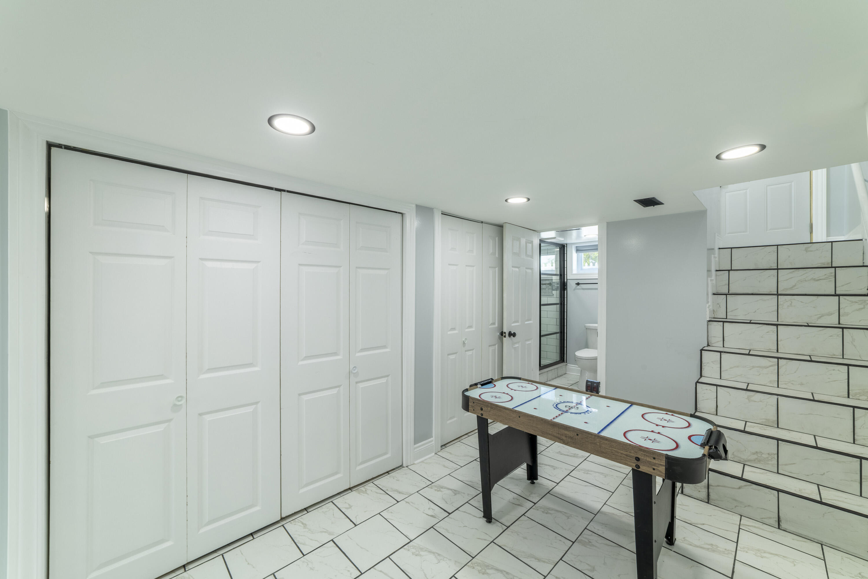 2200 Rhode Island Street, Gary, IN 46407; Image #43