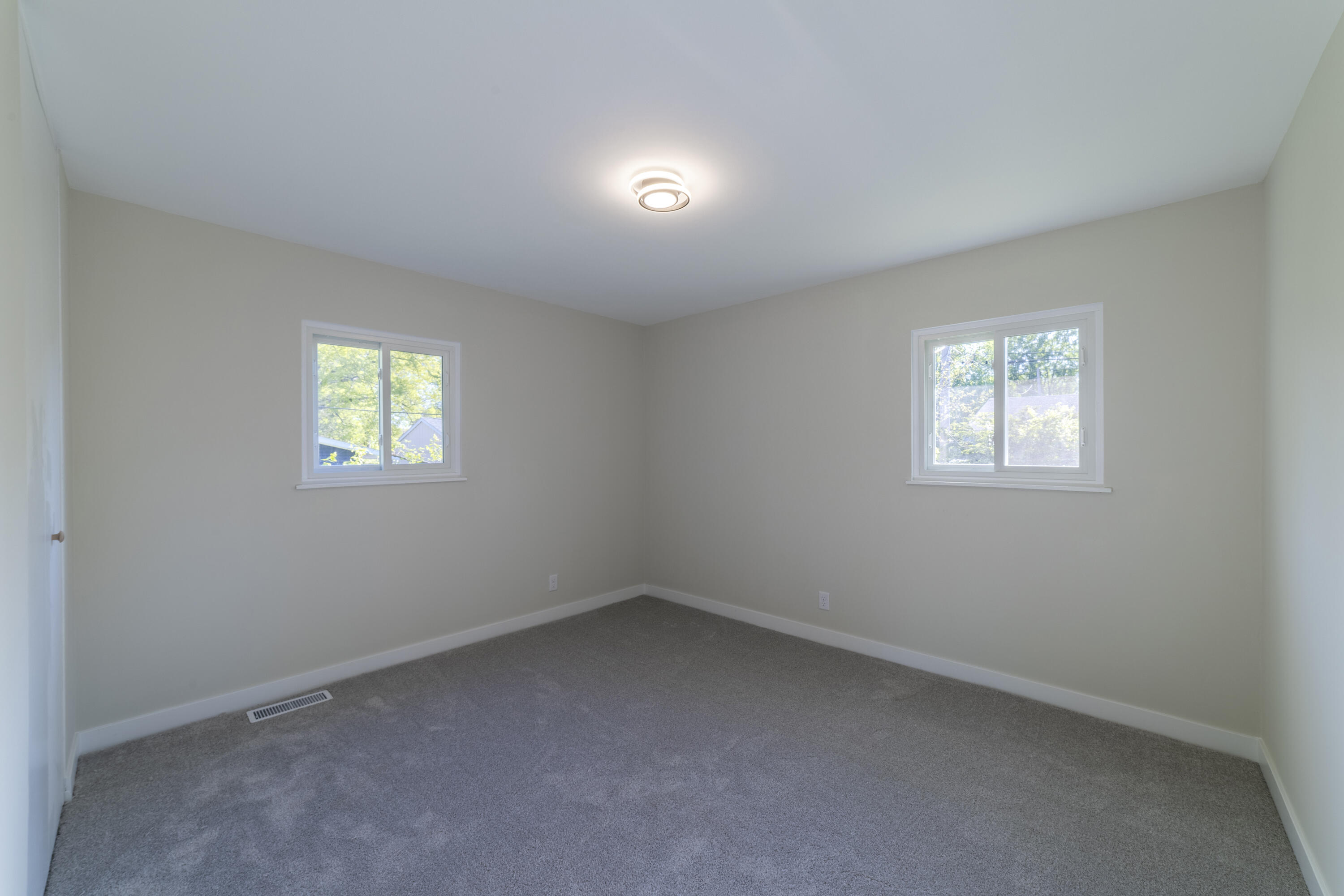 367 Chestnut Street, Michigan City, IN 46360; Image #19