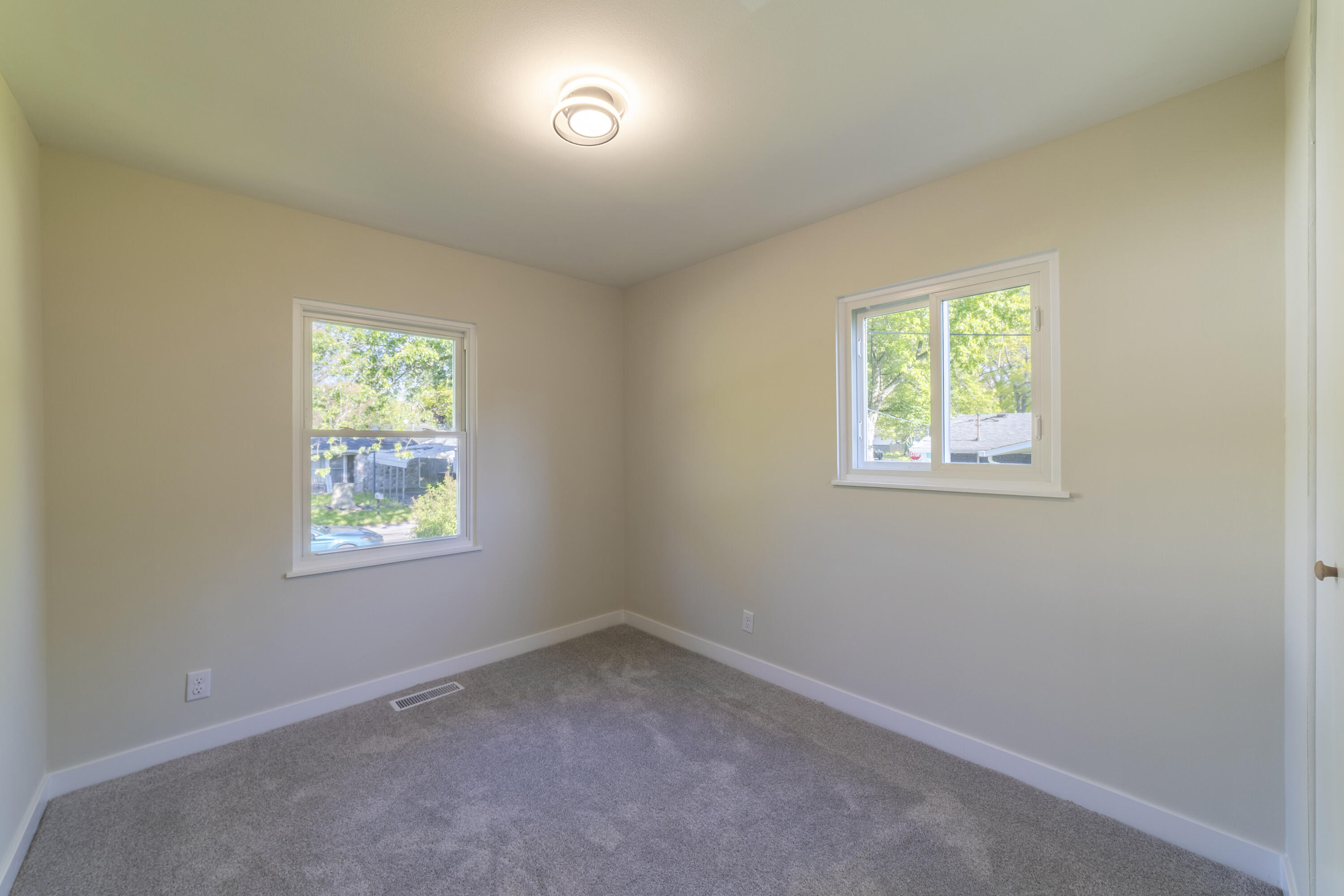 367 Chestnut Street, Michigan City, IN 46360; Image #22