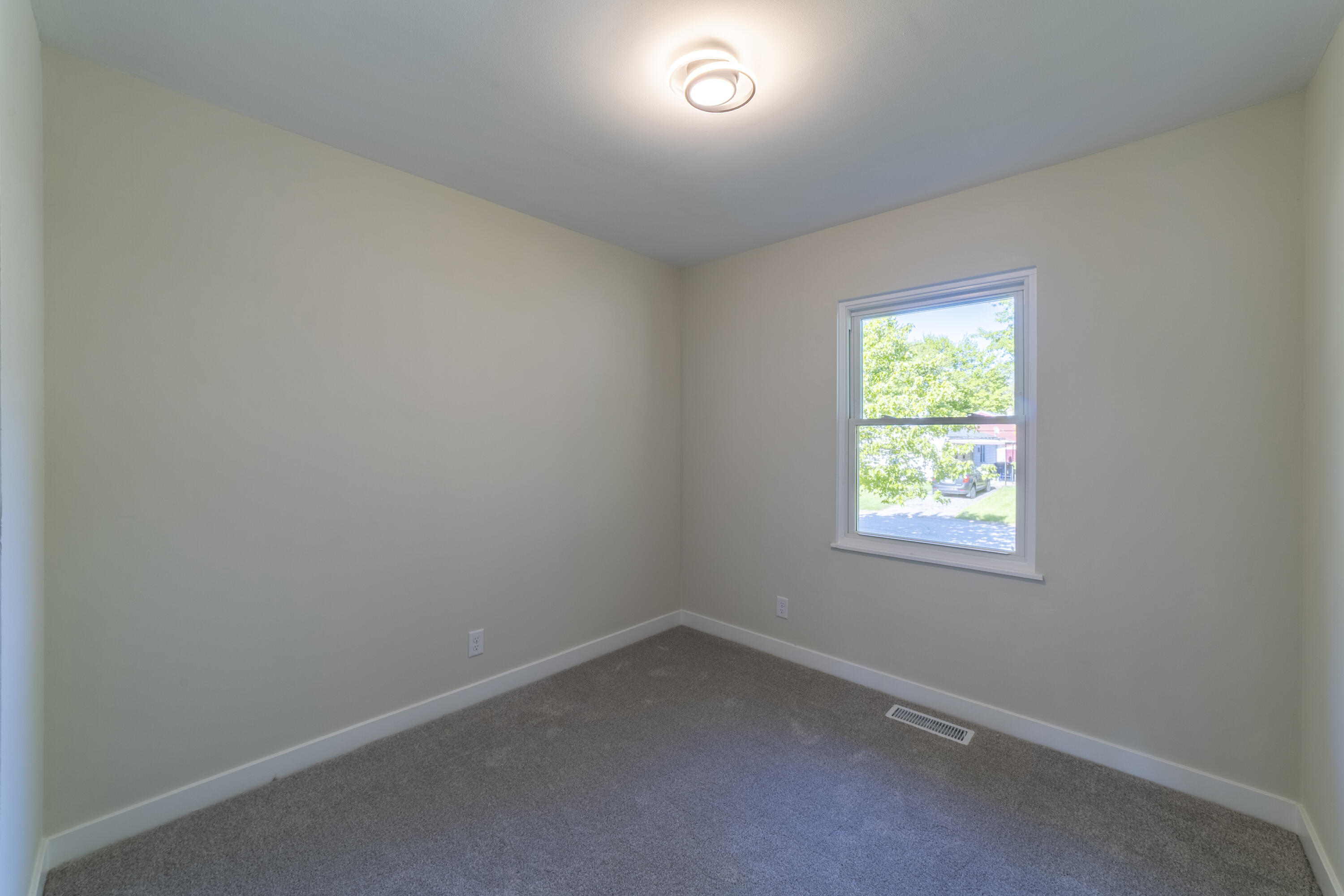 367 Chestnut Street, Michigan City, IN 46360; Image #24