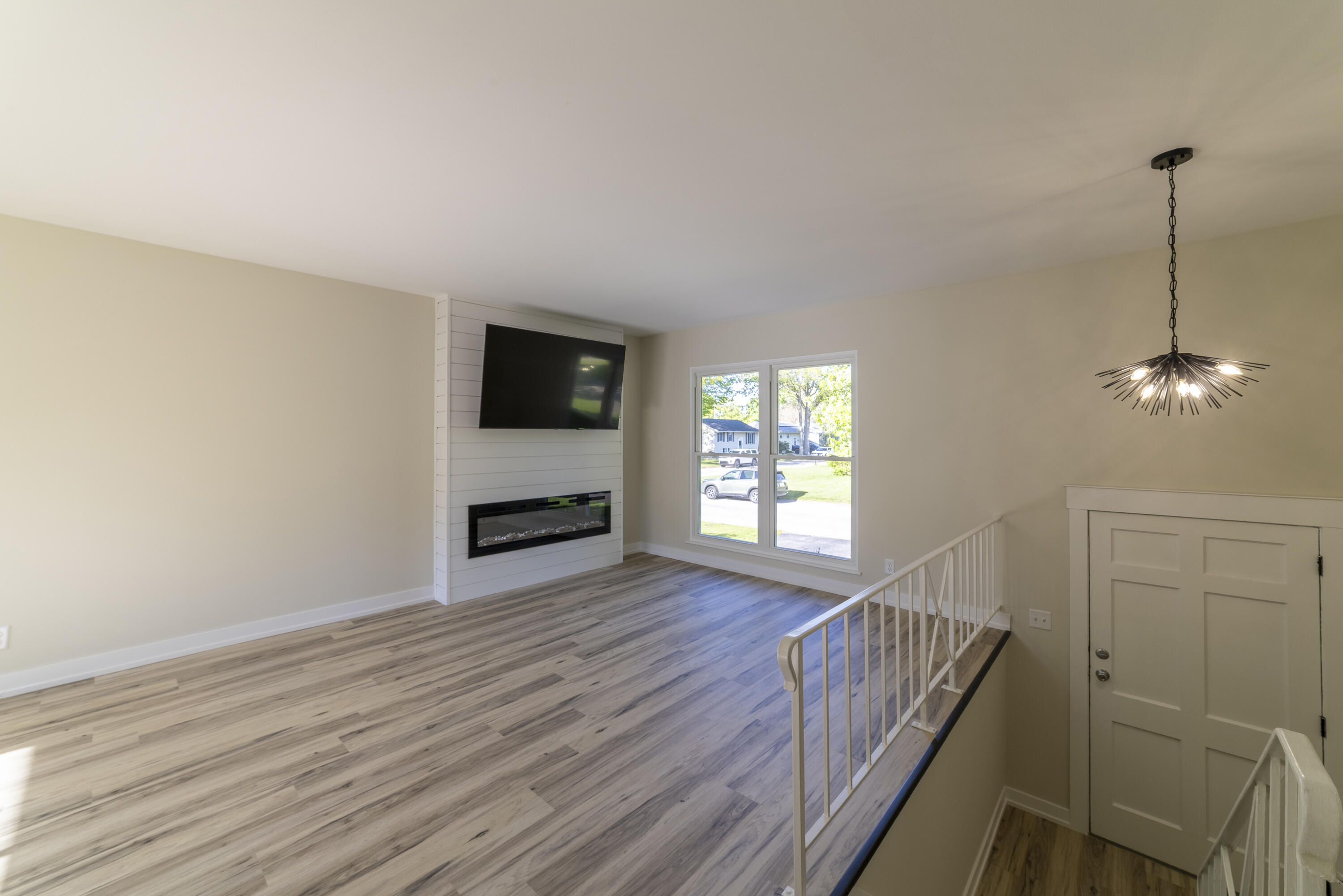 367 Chestnut Street, Michigan City, IN 46360; Image #4