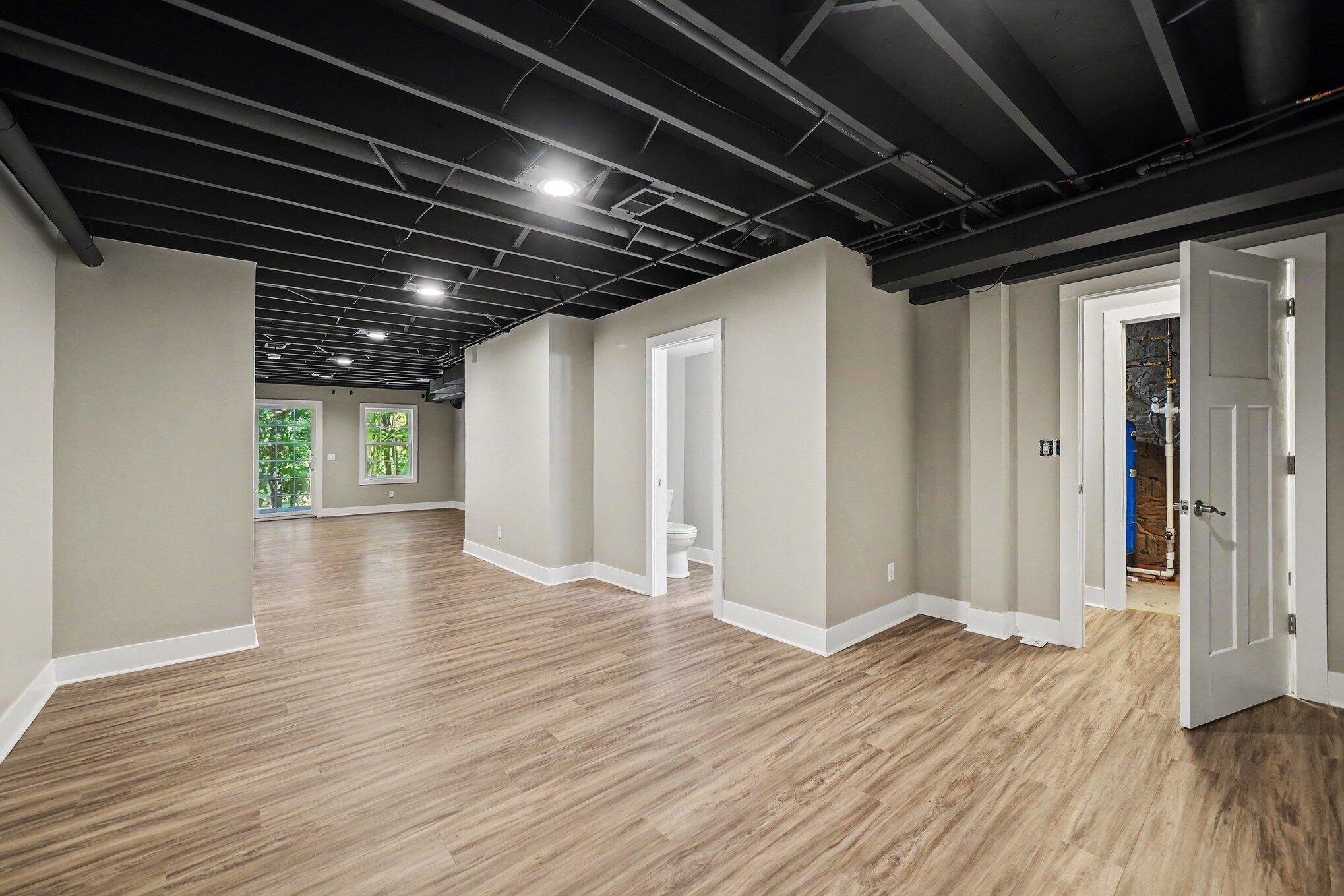 7563 E 400 N, Rolling Prairie, IN 46371; Image #12