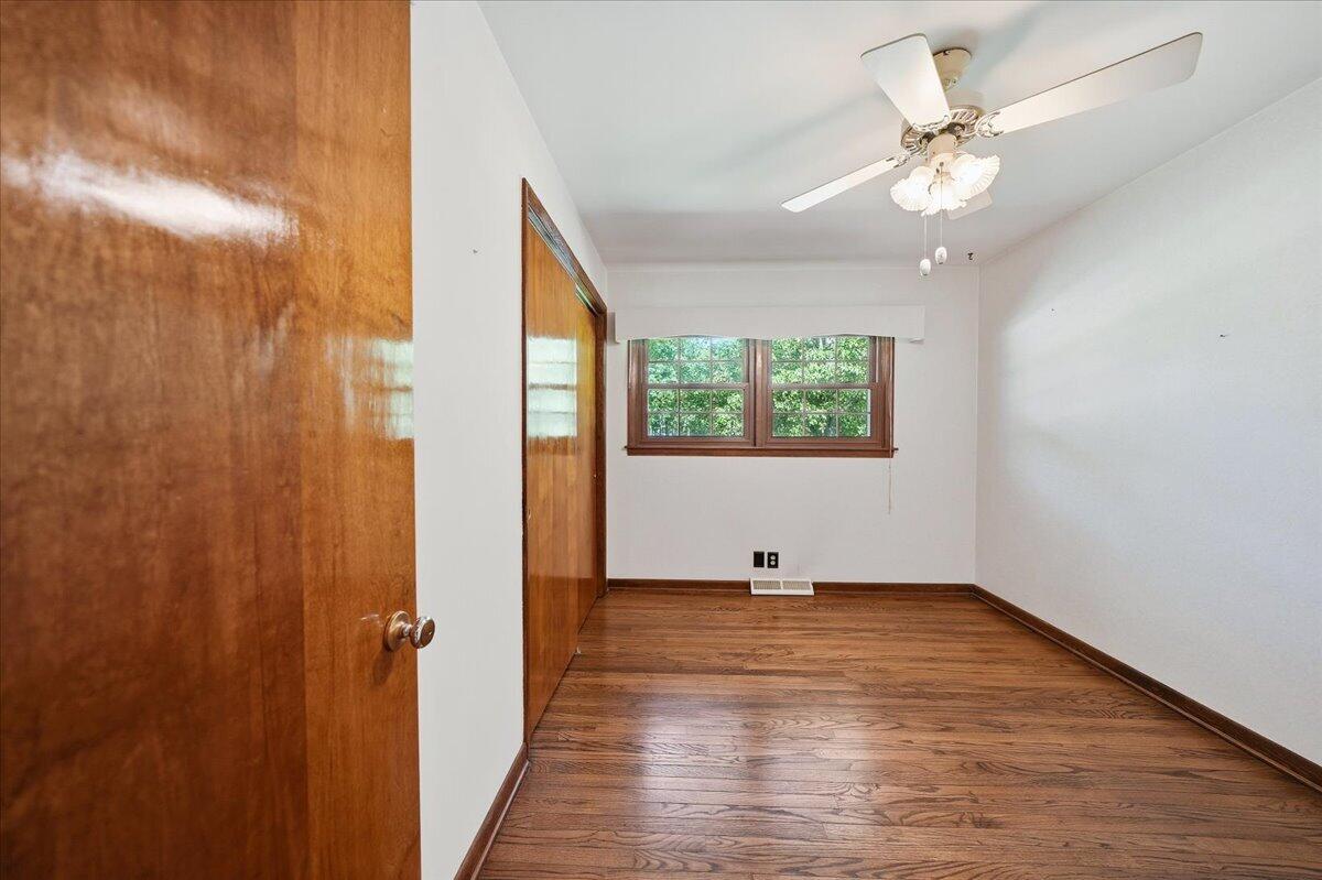 622 S Ash Street, Hobart, IN 46342; Image #15