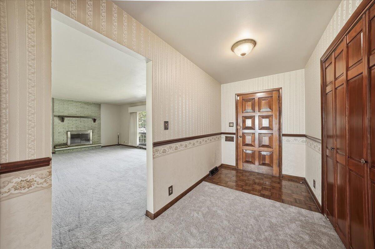 622 S Ash Street, Hobart, IN 46342; Image #6