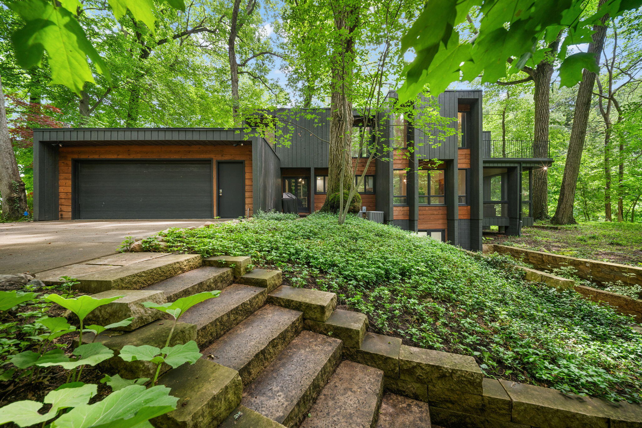 2403 Sherwood Drive, Valparaiso, IN 46385; Image #2