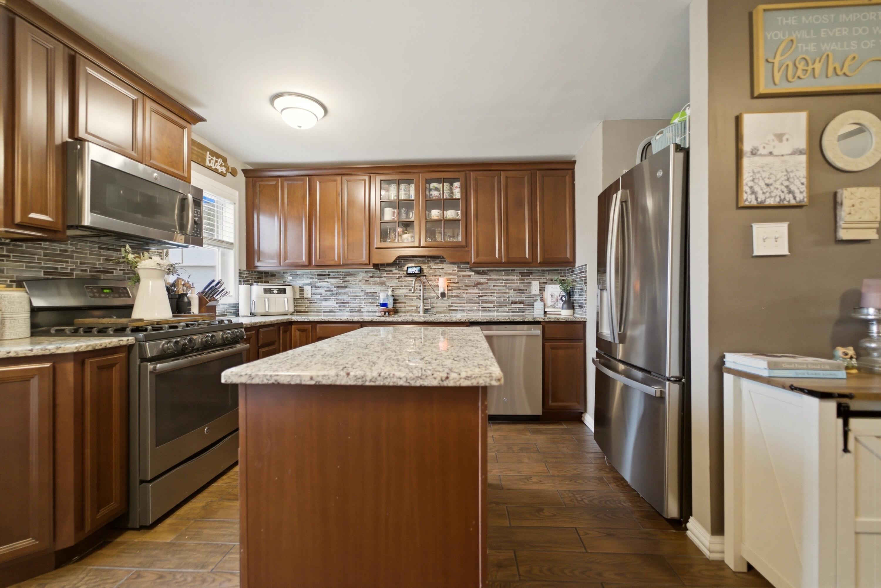 670 Newport Road, Valparaiso, IN 46385; Image #9