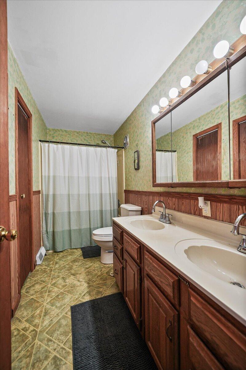 6664 Harrison Avenue, Portage, IN 46368; Image #18