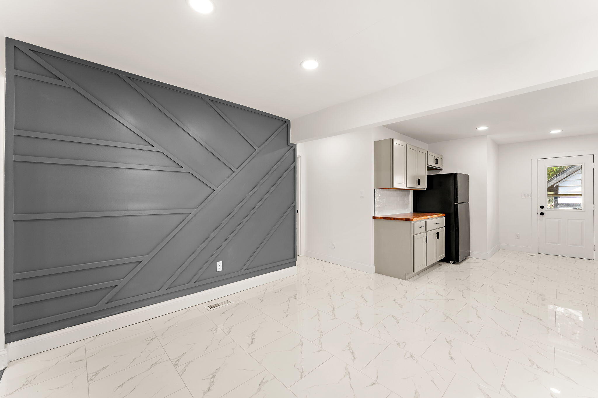 482 Grove Avenue, Valparaiso, IN 46385; Image #10