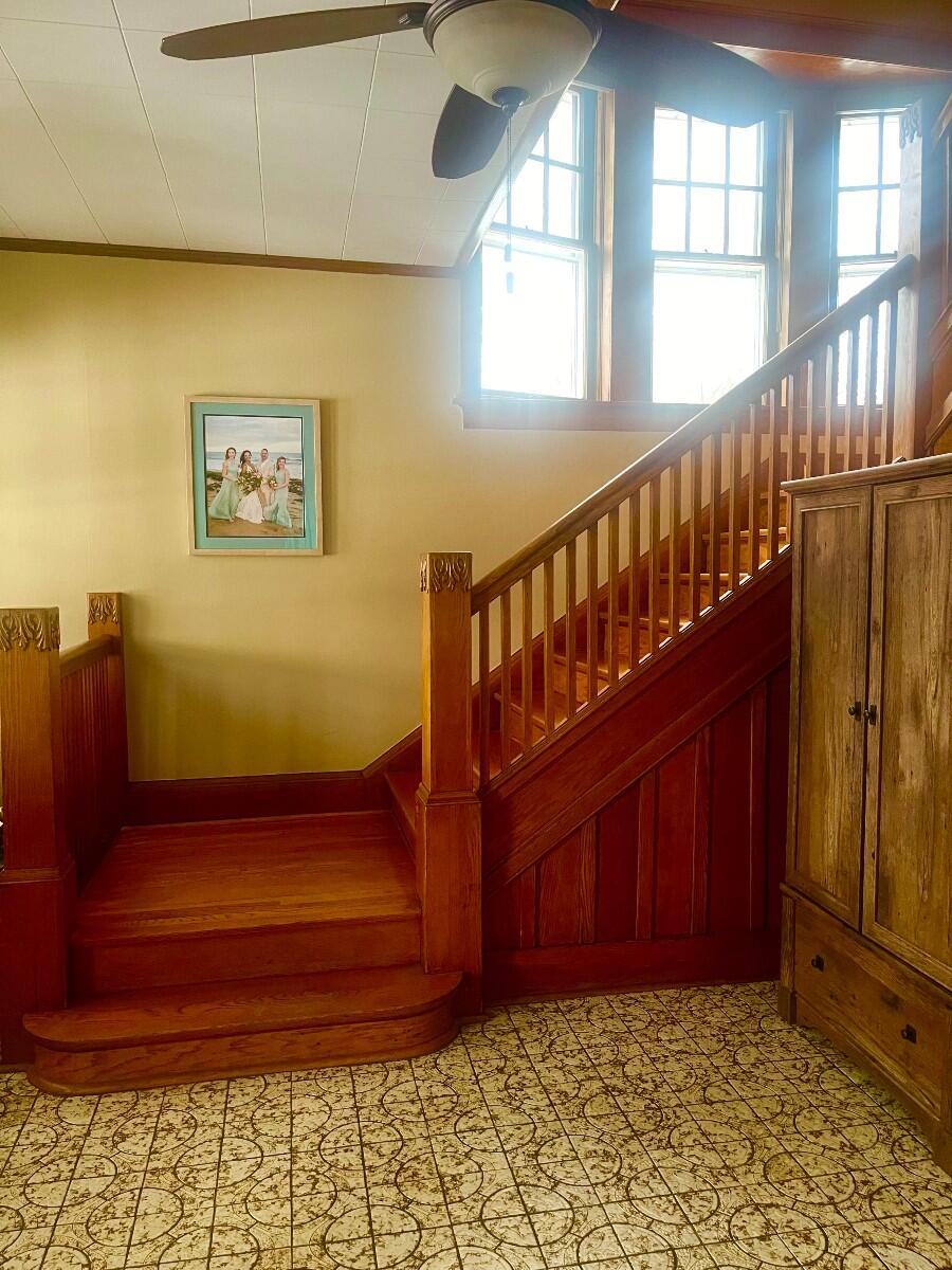 920 E Cleveland Avenue, Hobart, IN 46342; Image #2