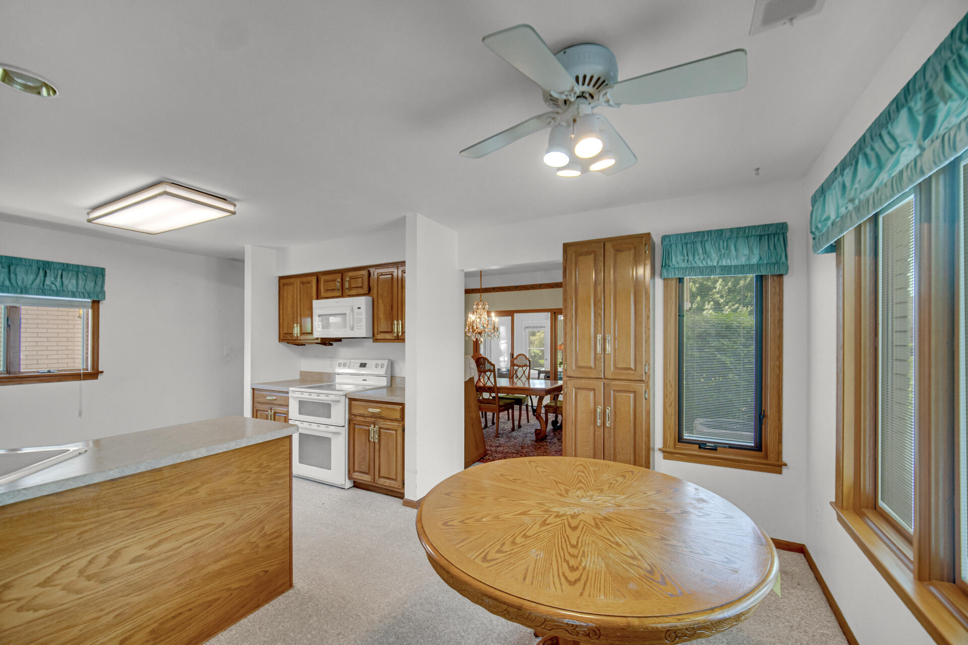 32 Gleneagles Drive, Schererville, IN 46375; Image #10