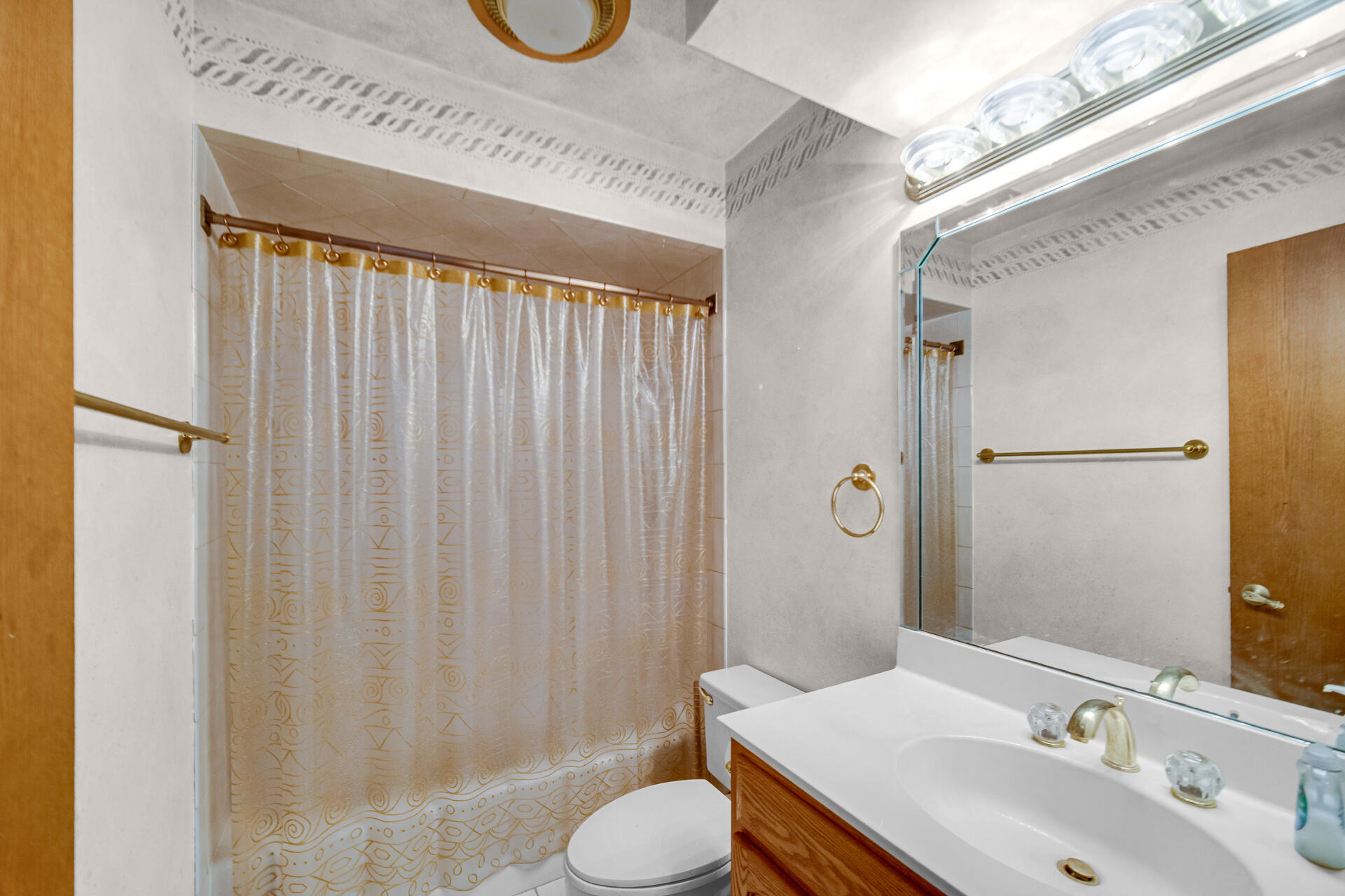 32 Gleneagles Drive, Schererville, IN 46375; Image #20