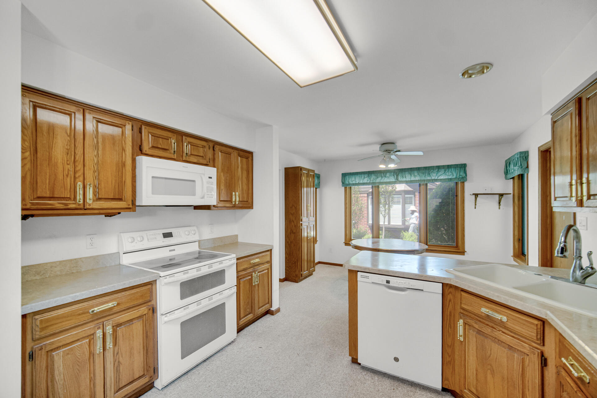 32 Gleneagles Drive, Schererville, IN 46375; Image #9