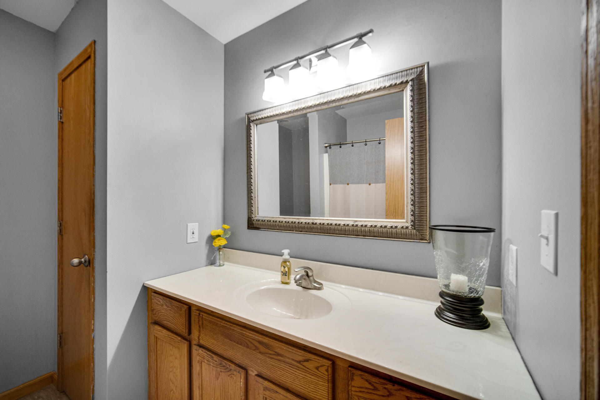 491 Pheasant Run Drive, Hobart, IN 46342; Image #15