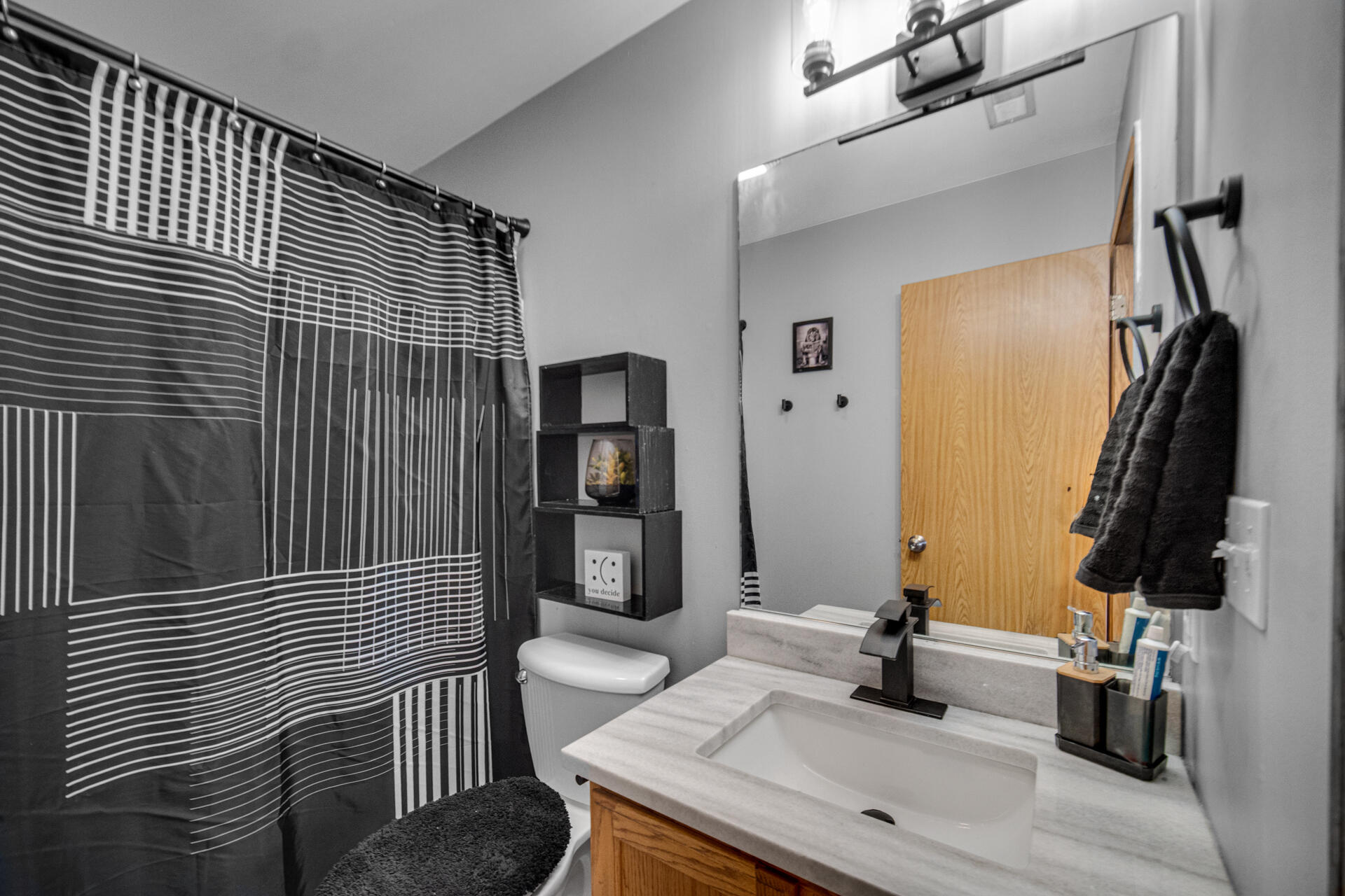 491 Pheasant Run Drive, Hobart, IN 46342; Image #17