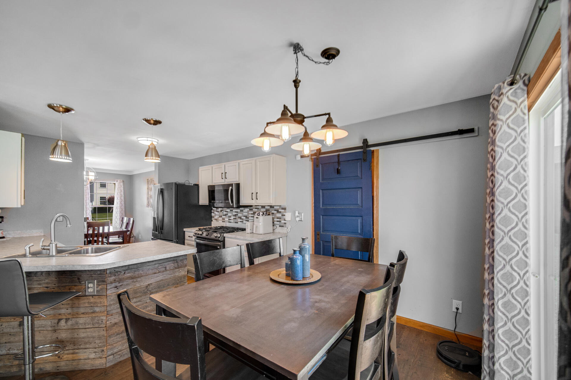 491 Pheasant Run Drive, Hobart, IN 46342; Image #5