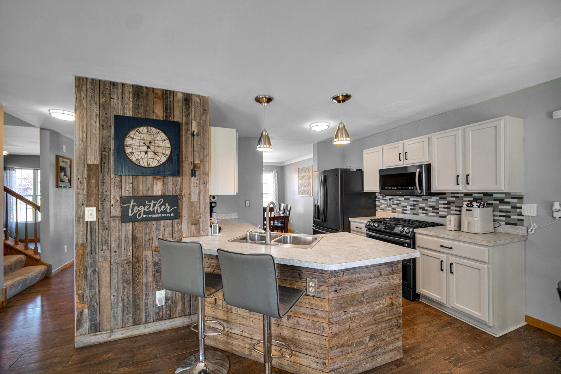491 Pheasant Run Drive, Hobart, IN 46342; Image #6