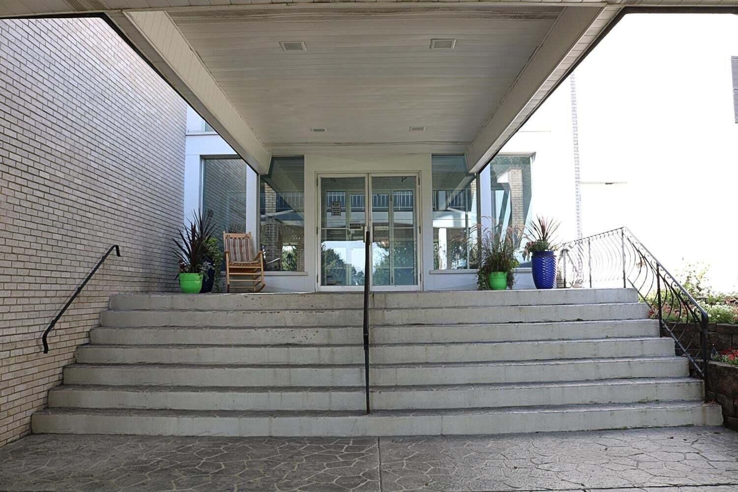8750 Harrison Avenue, Munster, IN #411, 46321; Image #2