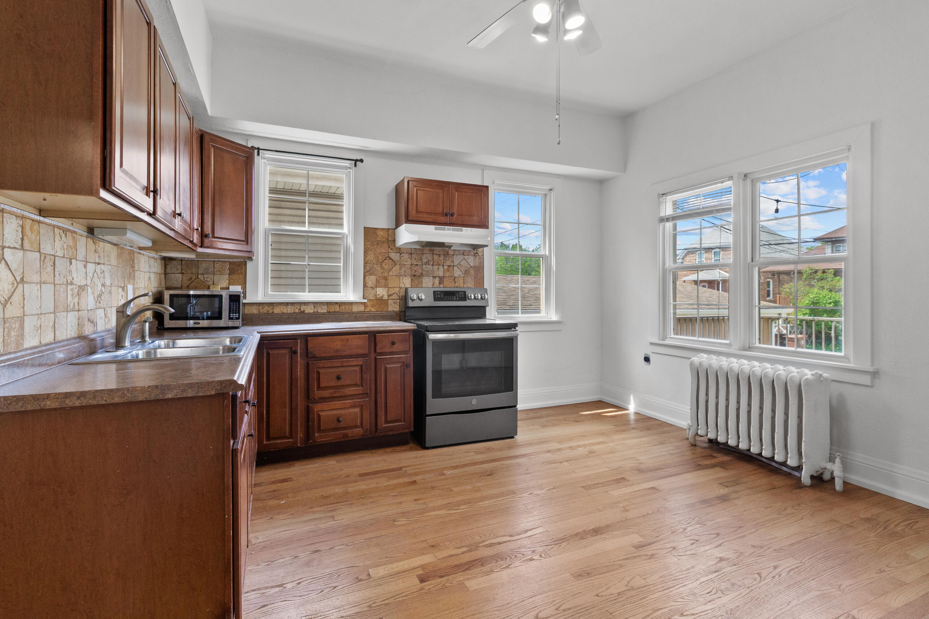 1630 Cleveland Avenue, Whiting, IN #1, 46394; Image #7