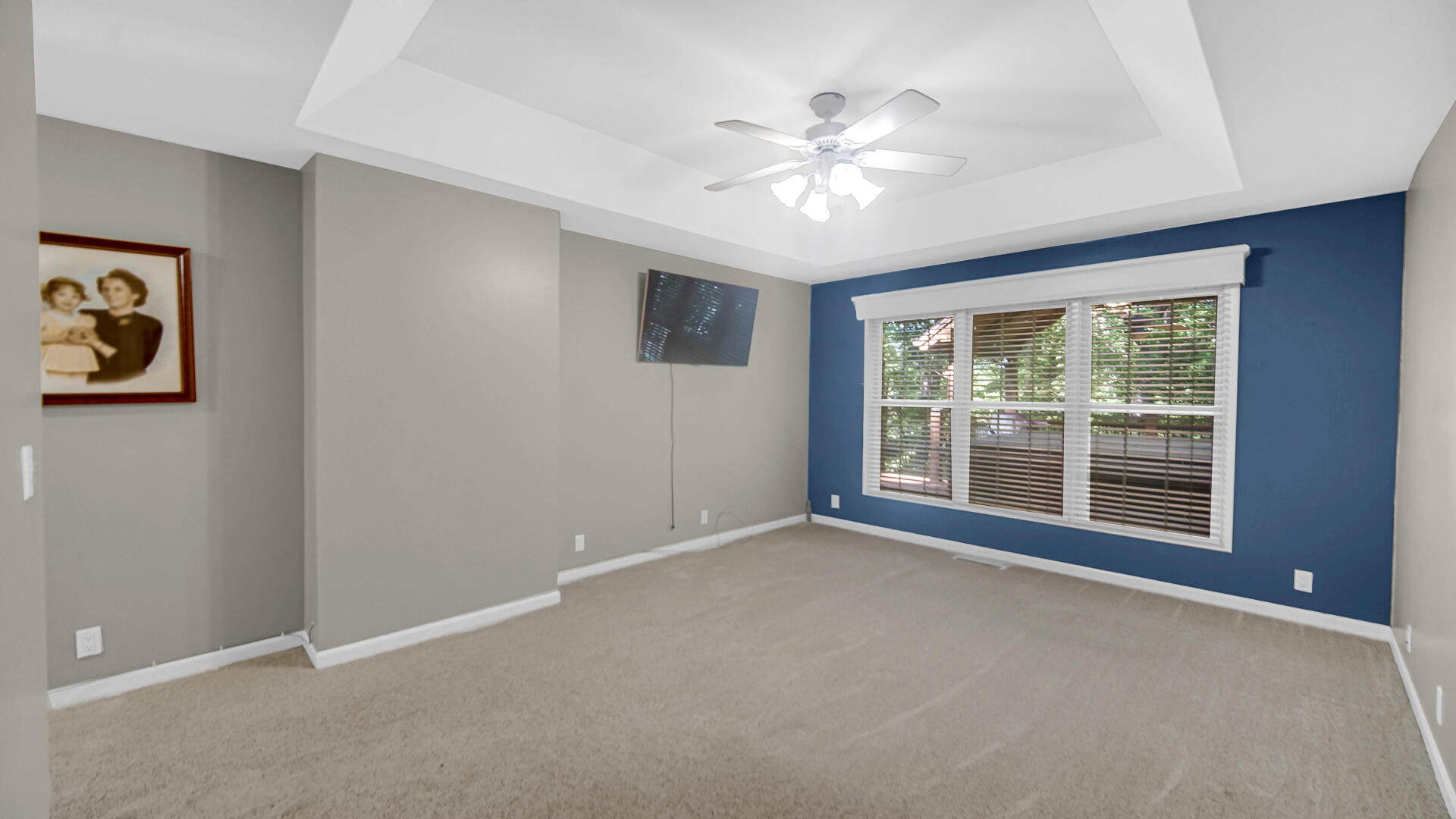 2400 E 9th Place, Hobart, IN 46342; Image #11
