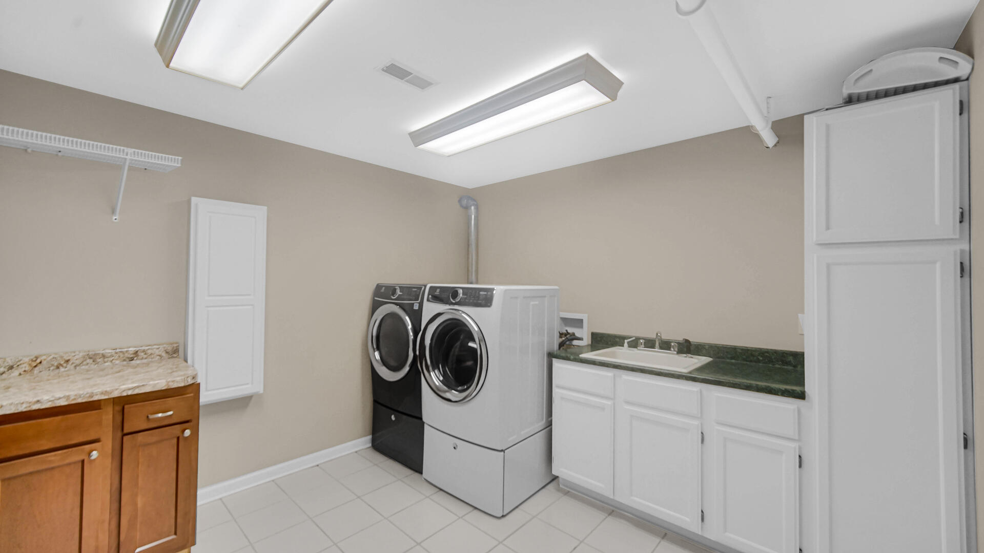2400 E 9th Place, Hobart, IN 46342; Image #23
