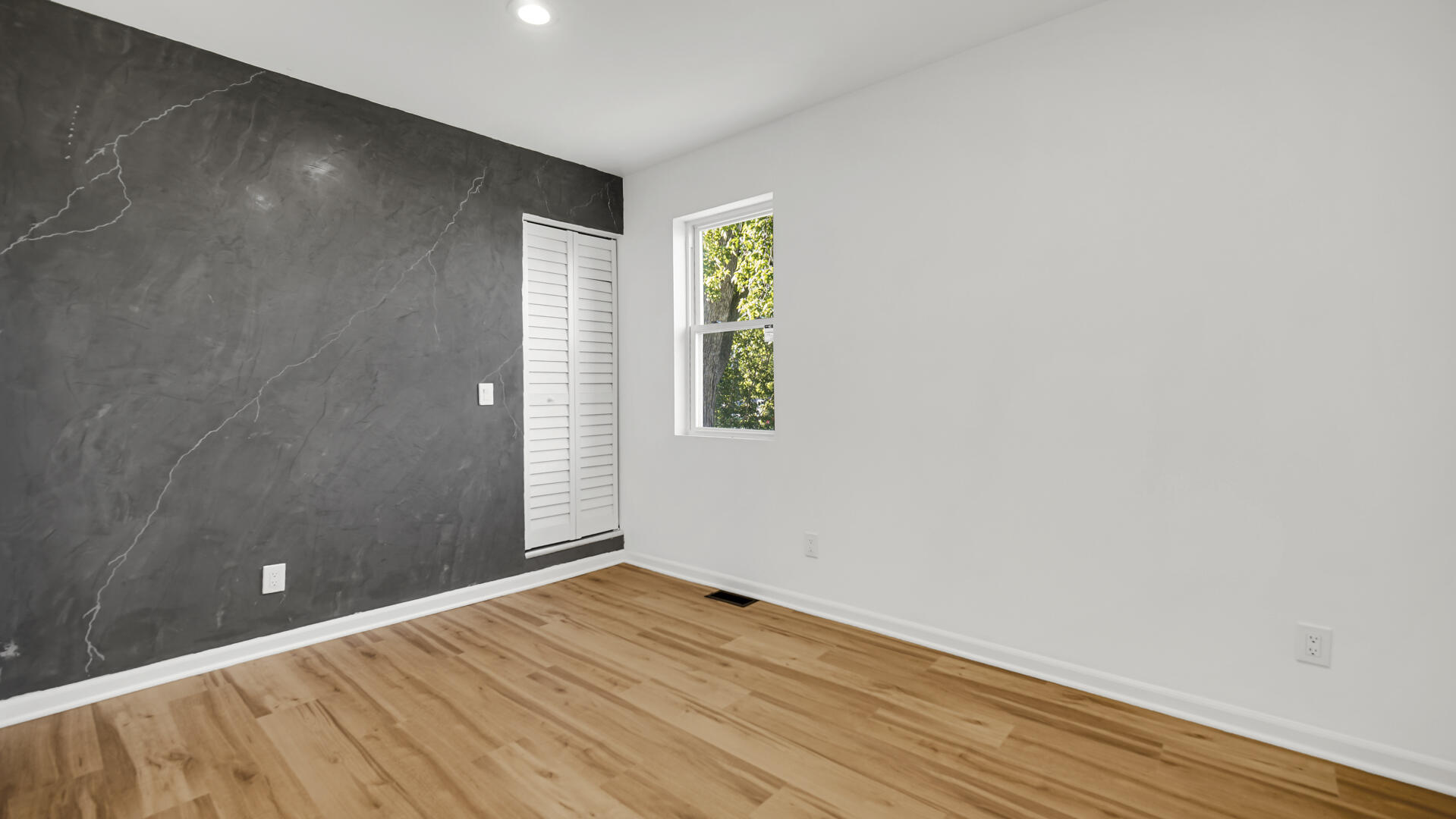 1323 Johnson Street, Gary, IN 46407; Image #13
