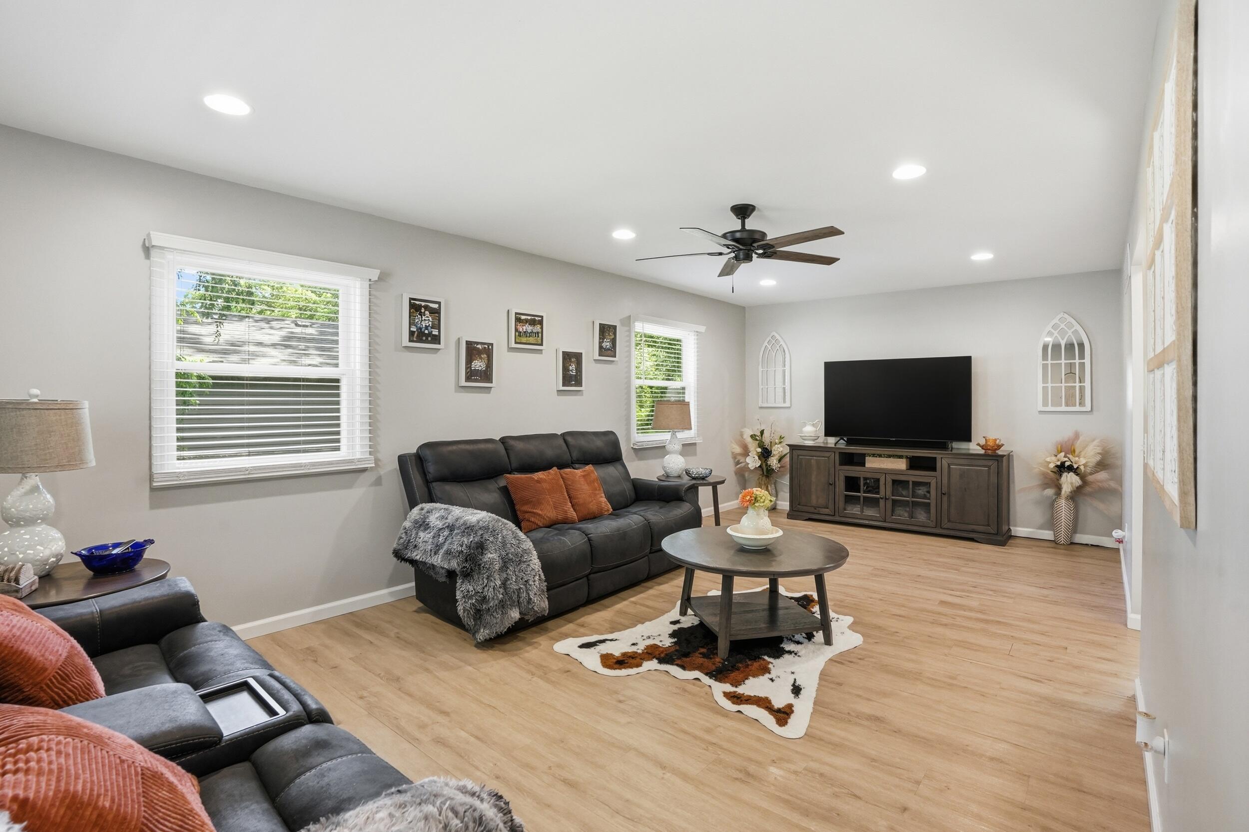 9347 N 327 W, Lake Village, IN 46349; Image #11