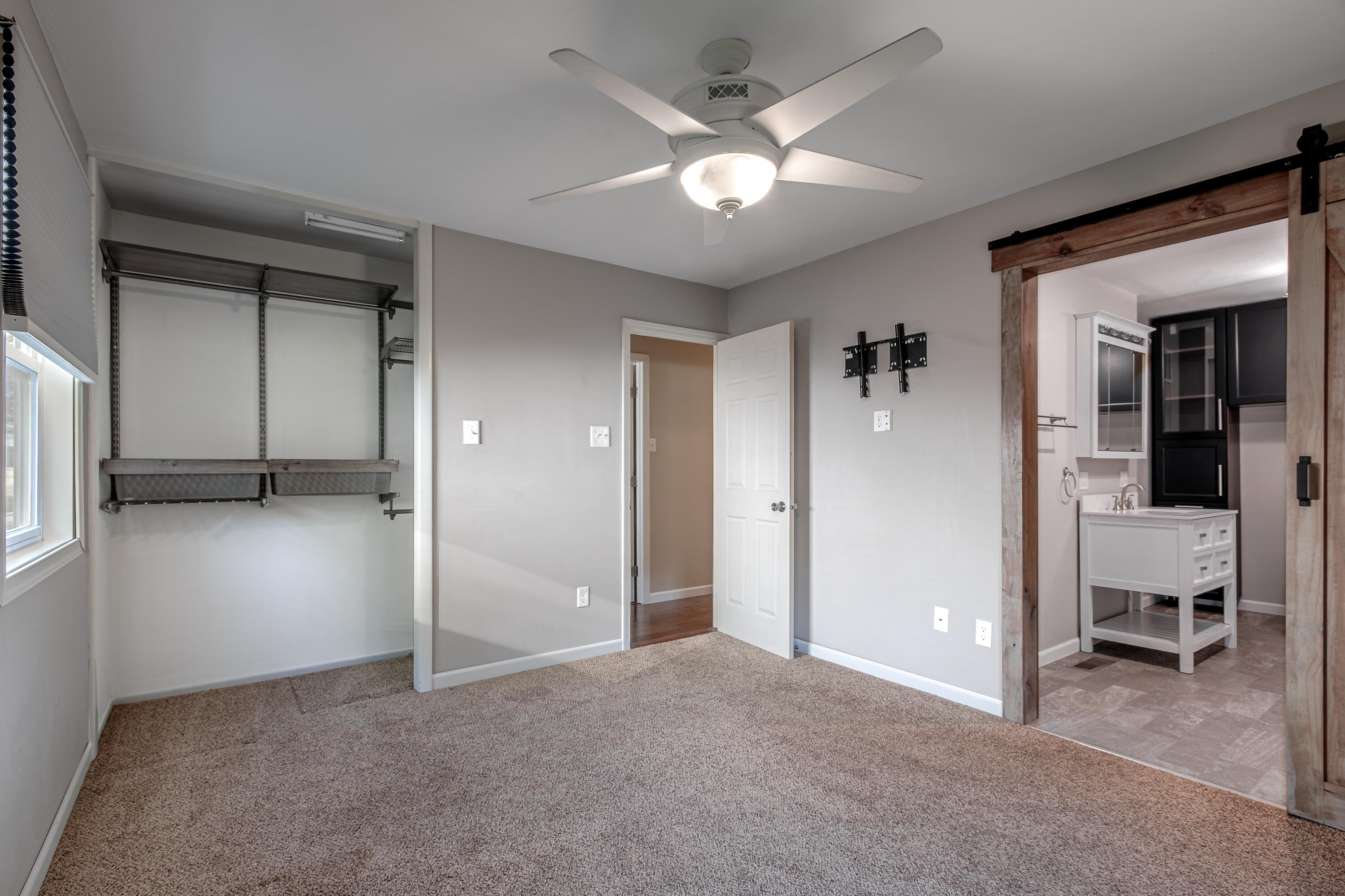 409 W 600 N, Valparaiso, IN 46385; Image #16