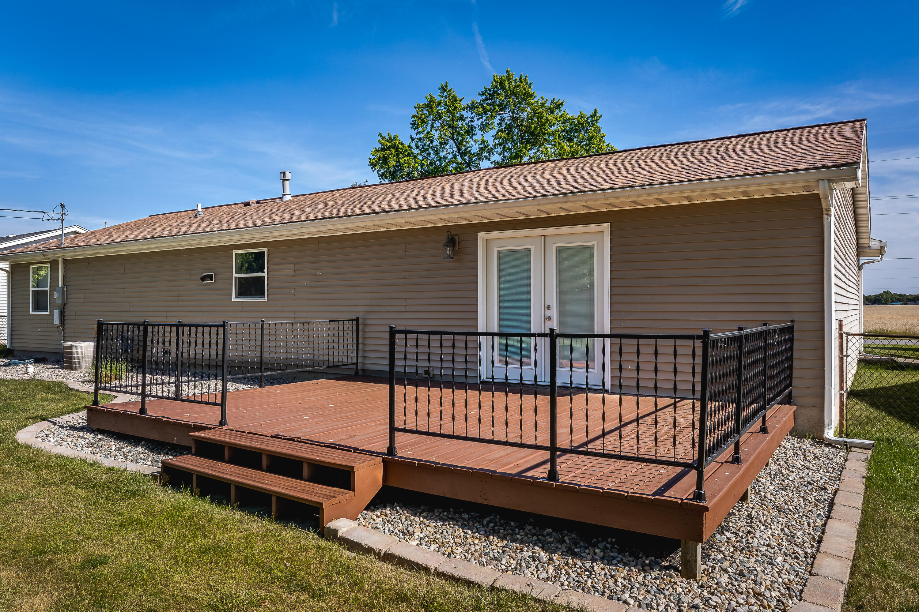 409 W 600 N, Valparaiso, IN 46385; Image #20