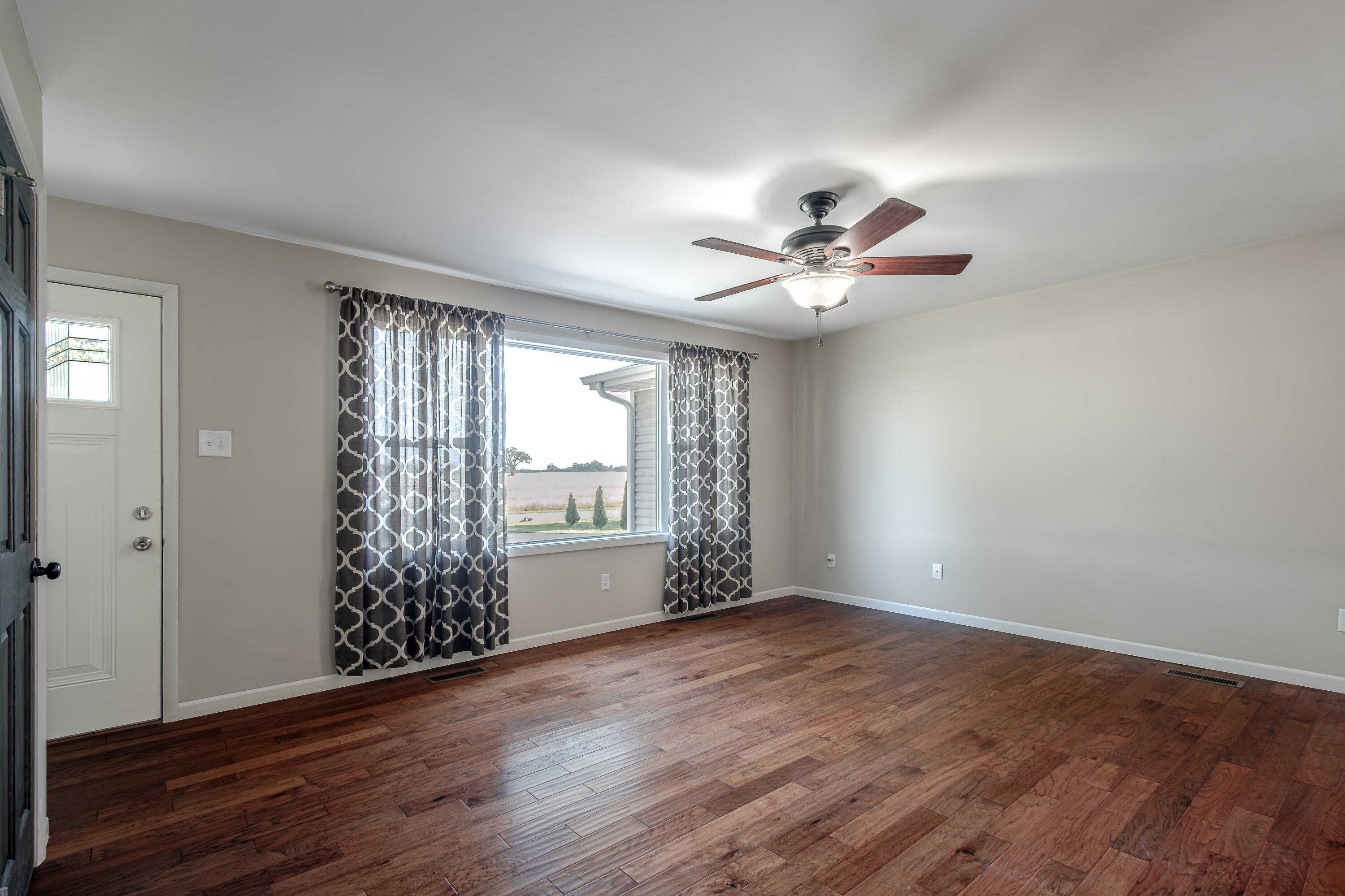 409 W 600 N, Valparaiso, IN 46385; Image #4