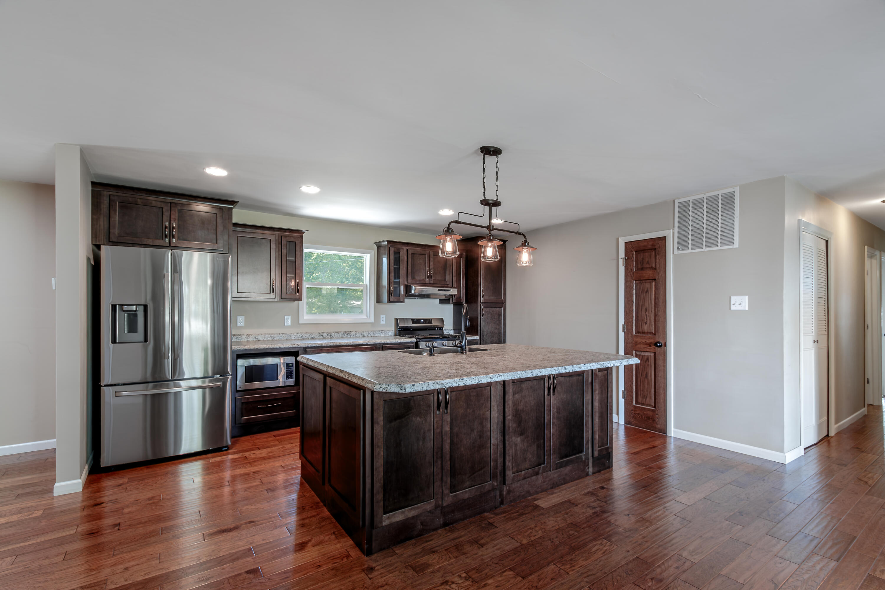 409 W 600 N, Valparaiso, IN 46385; Image #8
