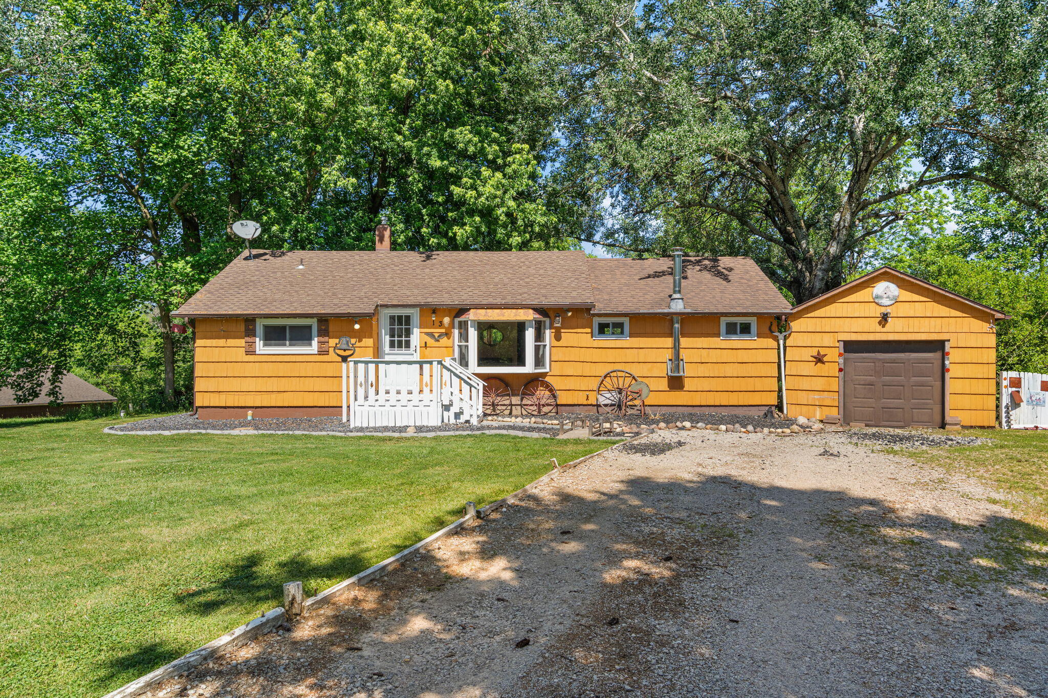 13 S Beulah Vista Drive, Hebron, IN 46341; Image #3